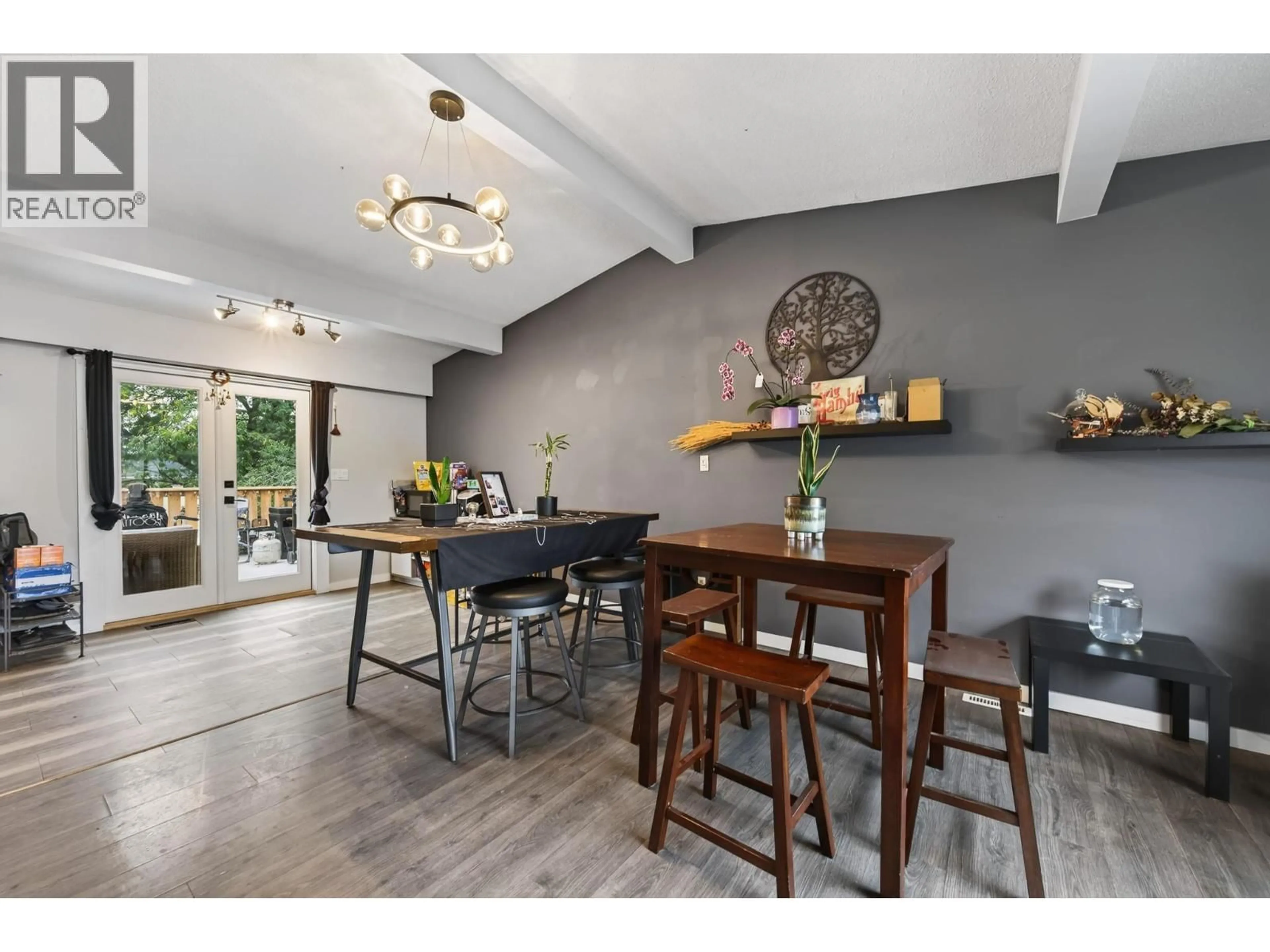 Open concept kitchen, unknown for 859 DEVER DRIVE, Kamloops British Columbia V2B6P9