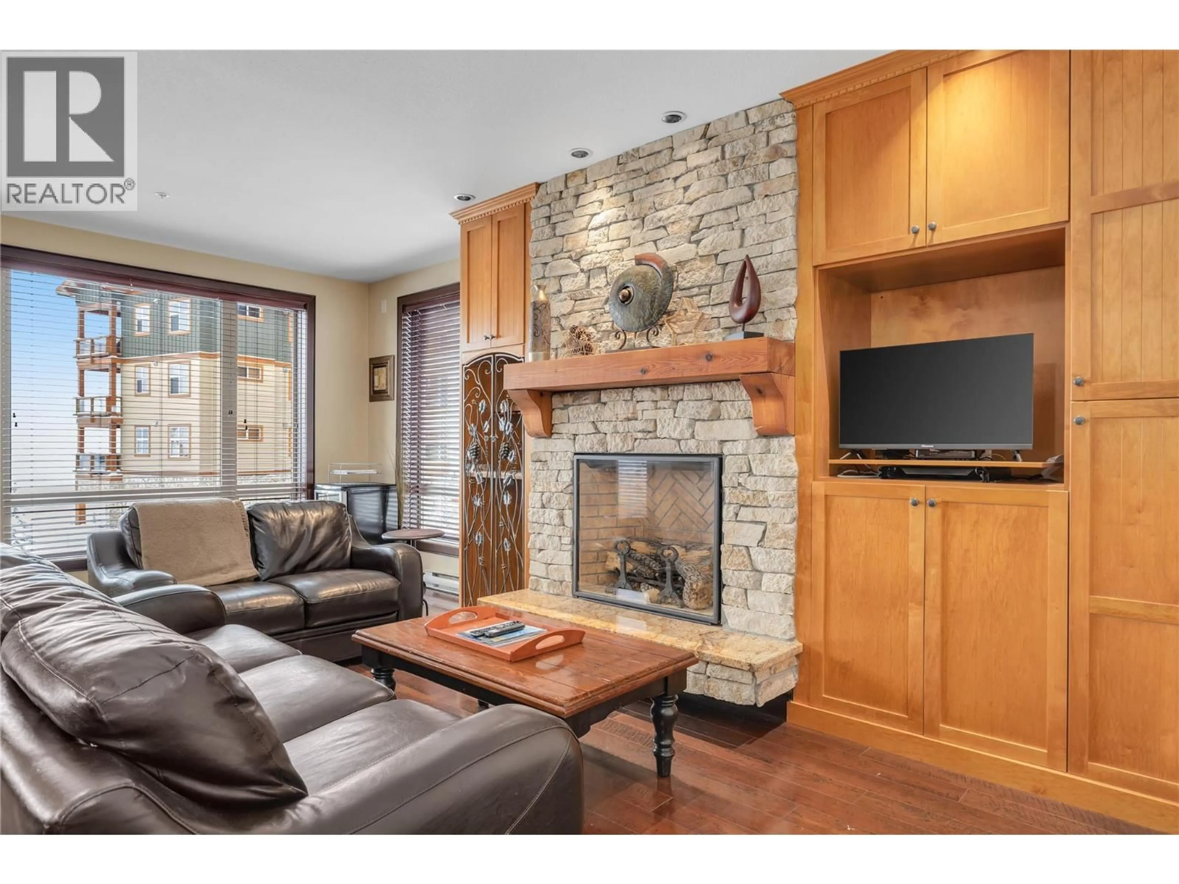 Living room with furniture, unknown for 209 - 7700 PORCUPINE ROAD, Big White British Columbia V1P1P3