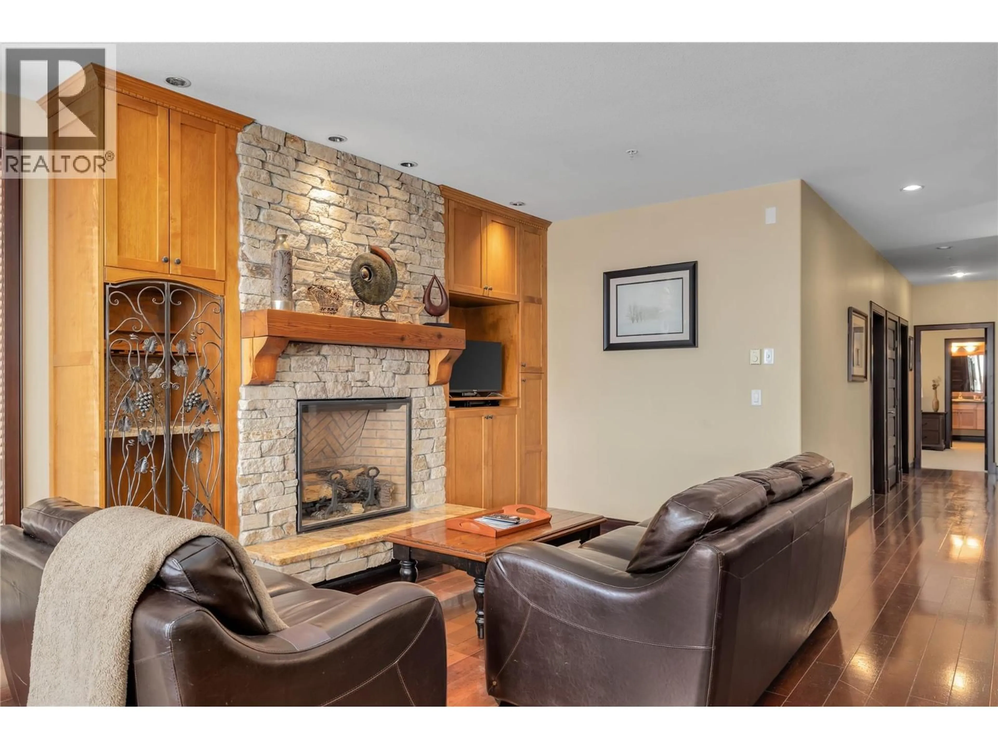 Living room with furniture, unknown for 209 - 7700 PORCUPINE ROAD, Big White British Columbia V1P1P3