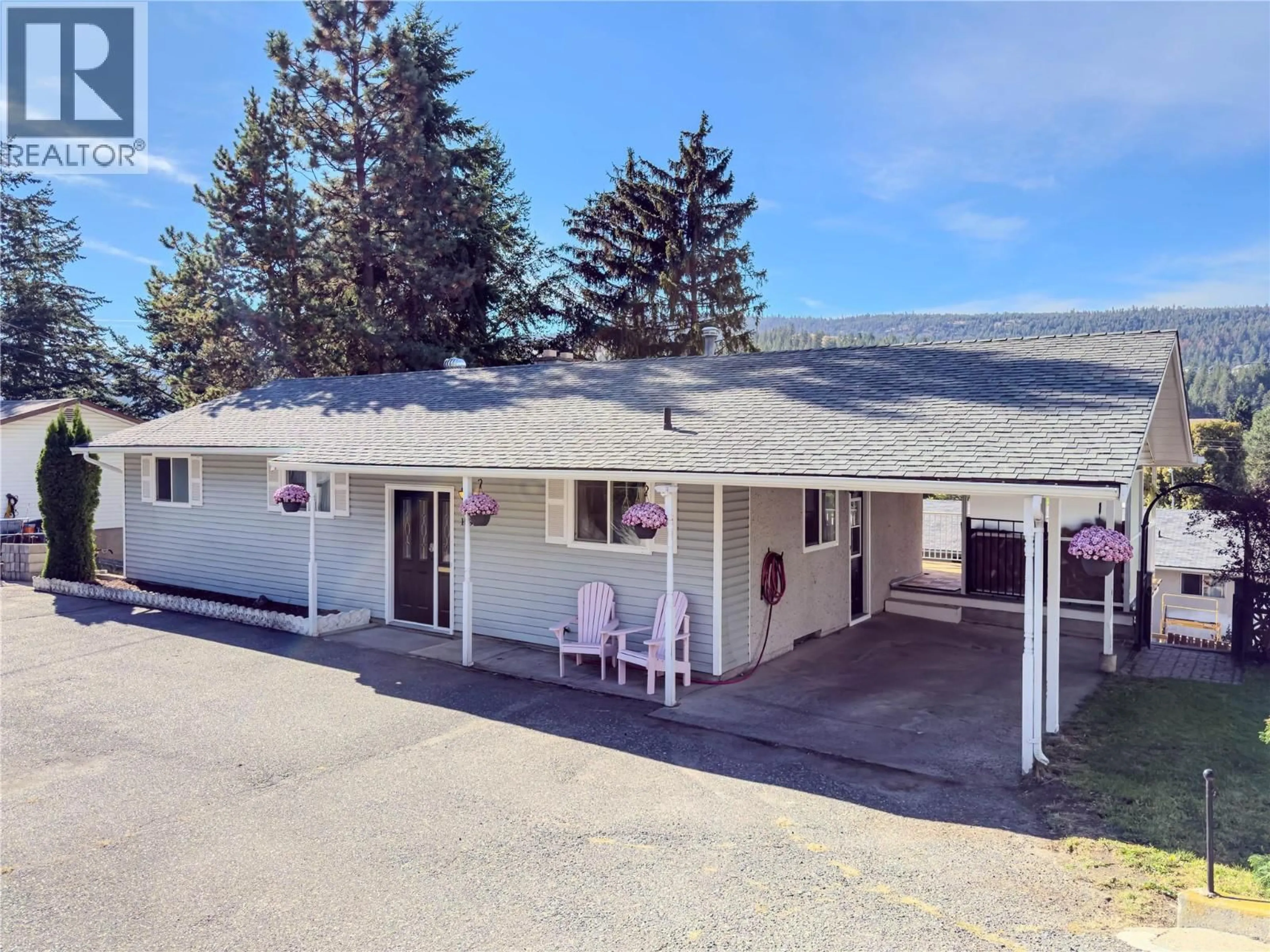 A pic from outside/outdoor area/front of a property/back of a property/a pic from drone, mountain view for 1595 MT DUFFERIN AVENUE, Kamloops British Columbia V2E1A8