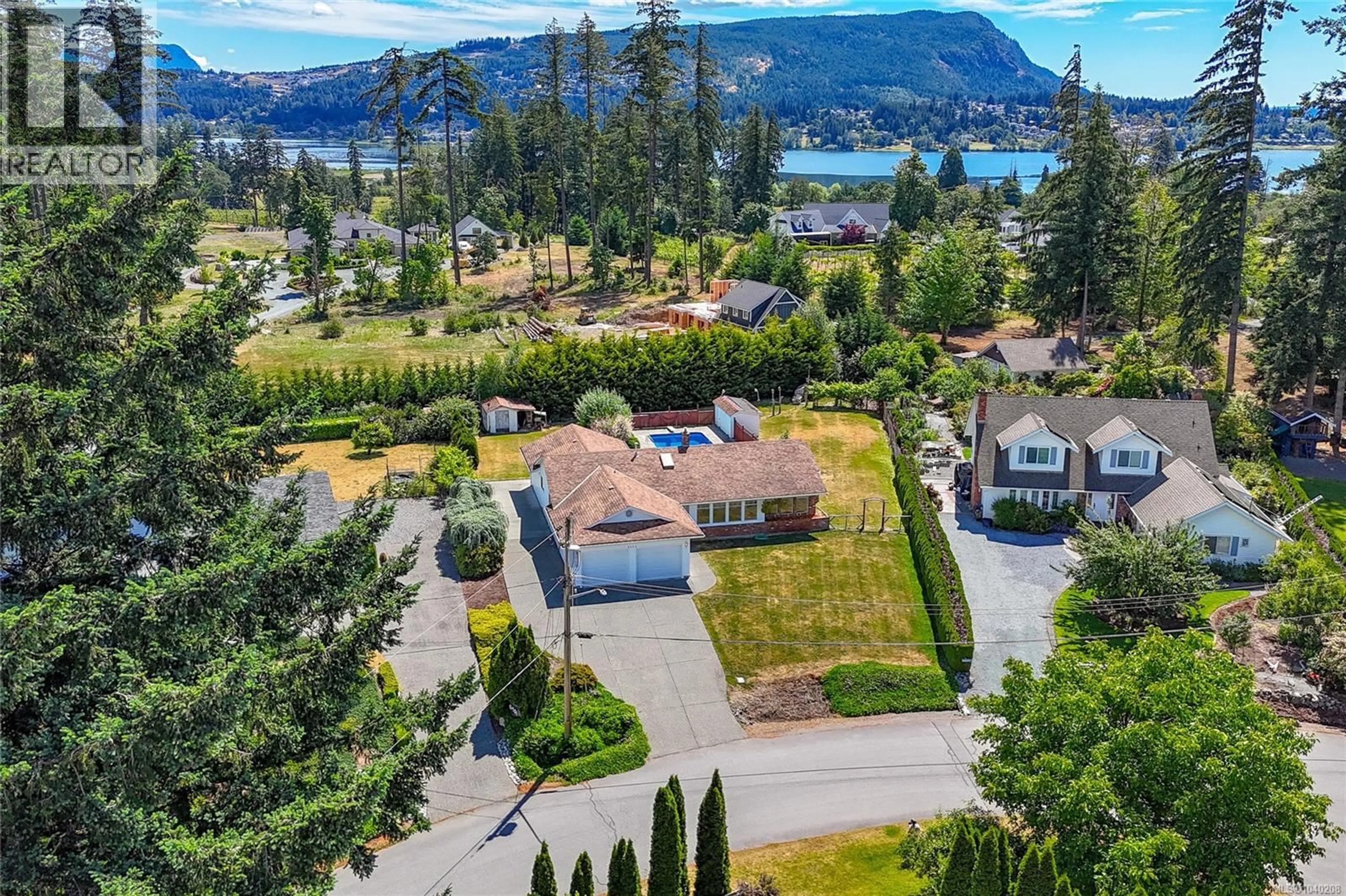 A pic from outside/outdoor area/front of a property/back of a property/a pic from drone, water/lake/river/ocean view for 6447 TYLER PLACE, Duncan British Columbia V9L5V3