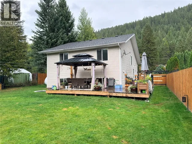 699 STRATHMORE AVENUE, Greenwood 3
