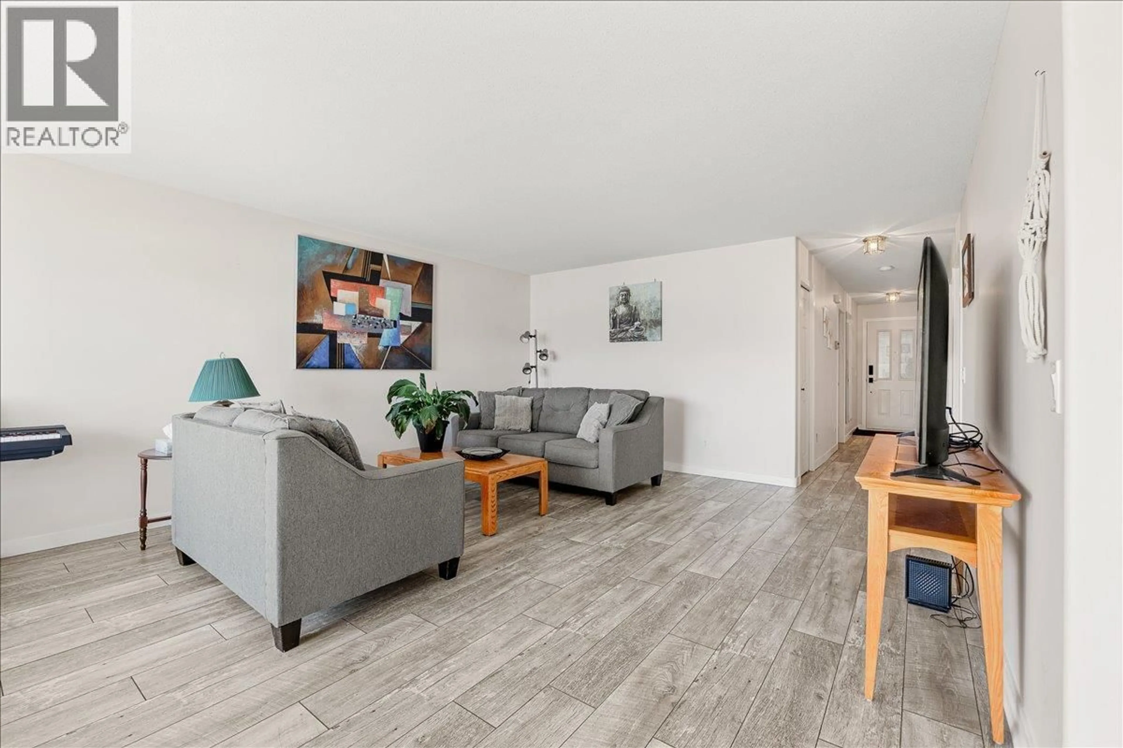 Living room with furniture, unknown for 106 - 4630A PONDEROSA DRIVE, Peachland British Columbia V0H1X5