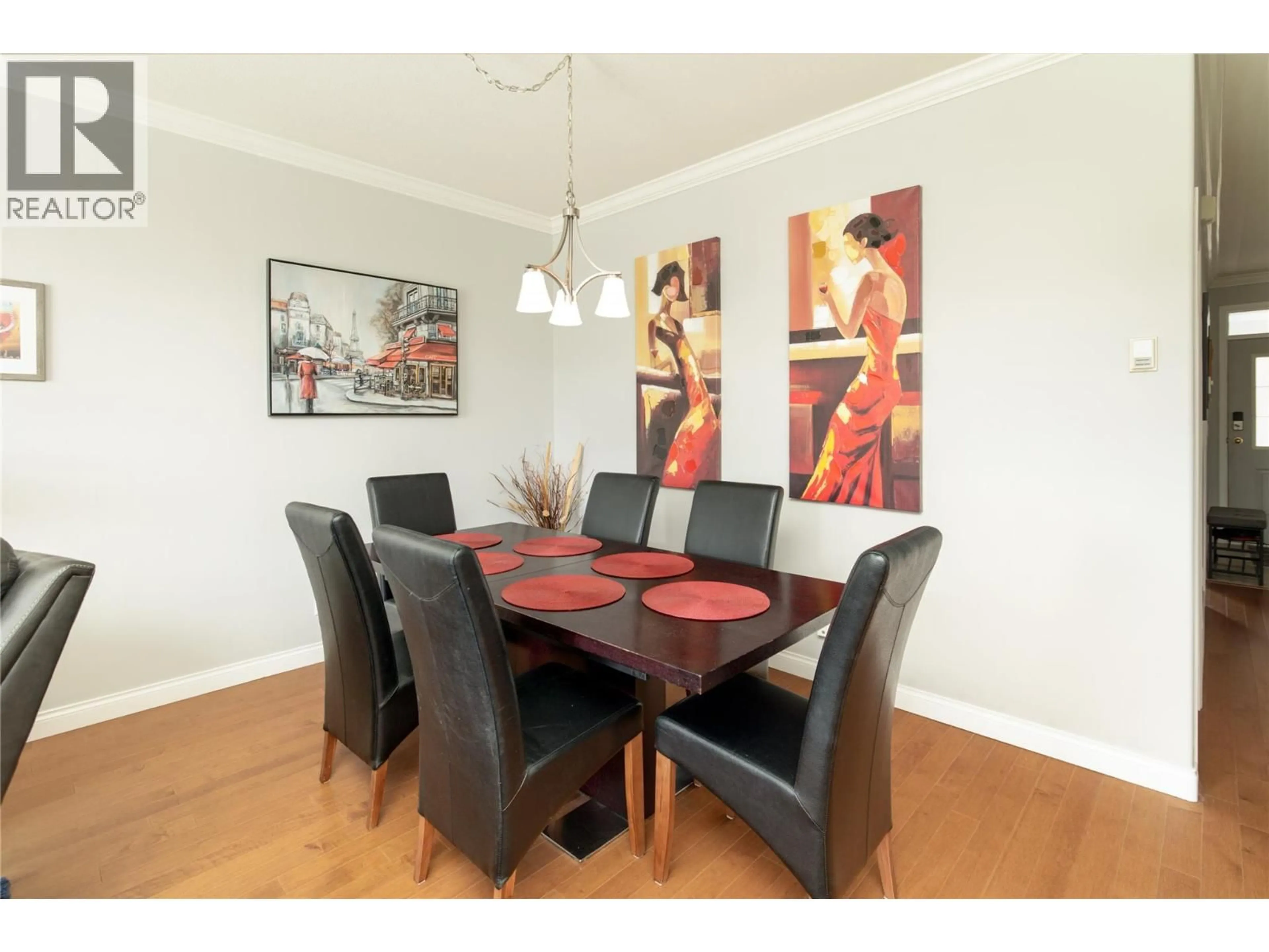 Dining room, wood/laminate floor for 104 - 2377 SHANNON WOODS DRIVE, West Kelowna British Columbia V4T2L8