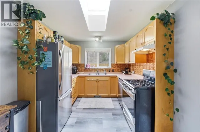 258 2ND AVENUE, Trail 3