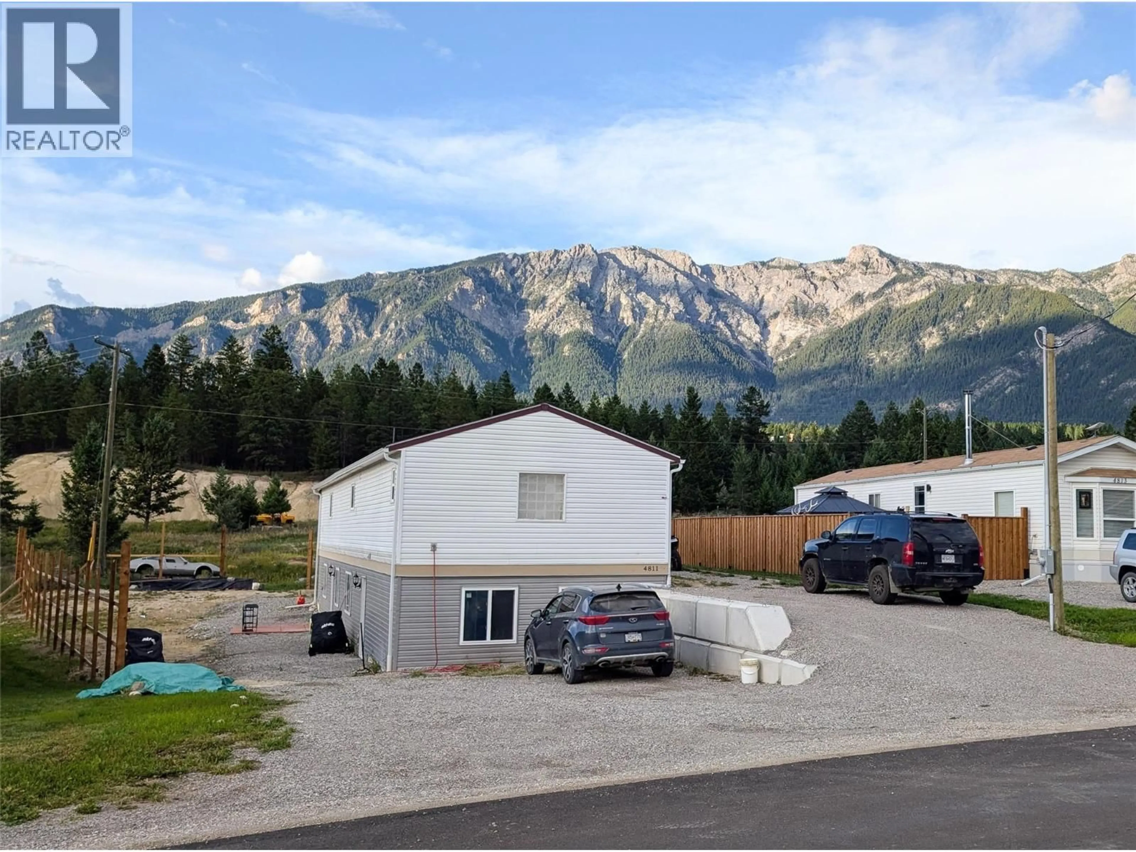 A pic from outside/outdoor area/front of a property/back of a property/a pic from drone, mountain view for 4811 CRESCENTWOOD DRIVE, Edgewater British Columbia V0A1E0
