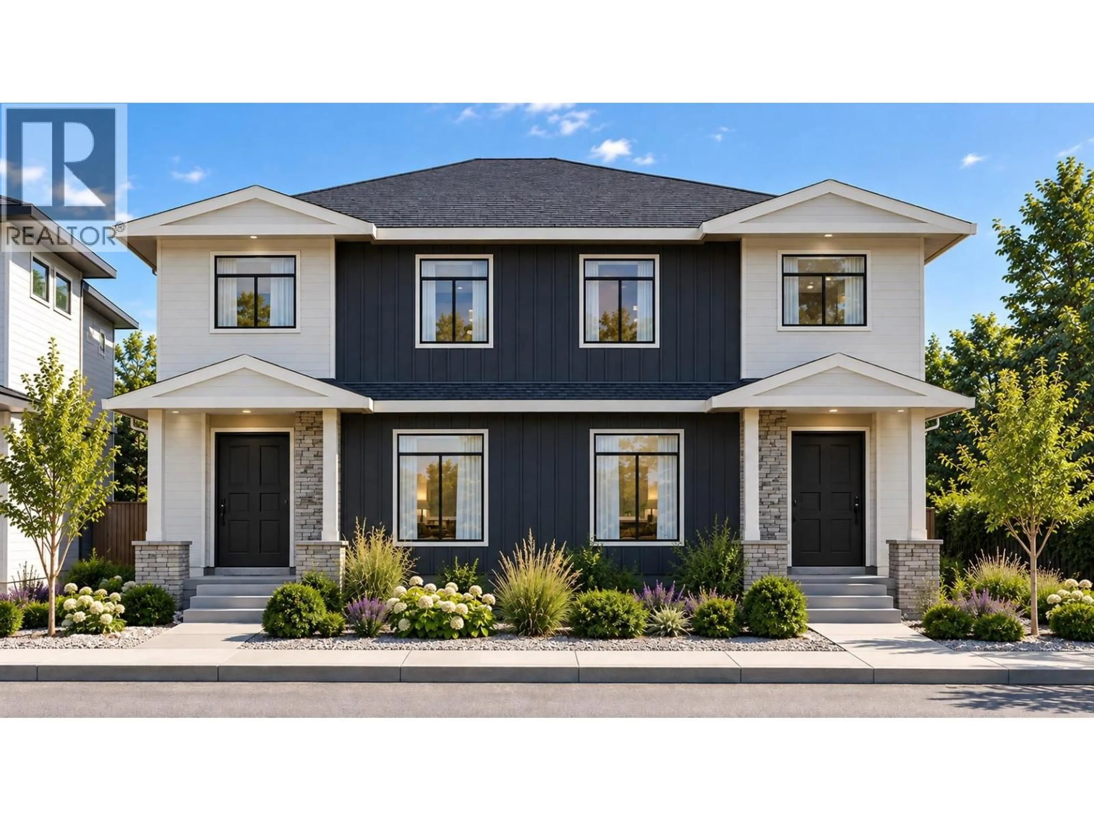 Home with vinyl exterior material, street for 544 SCOTT AVENUE, Penticton British Columbia V2A5V2