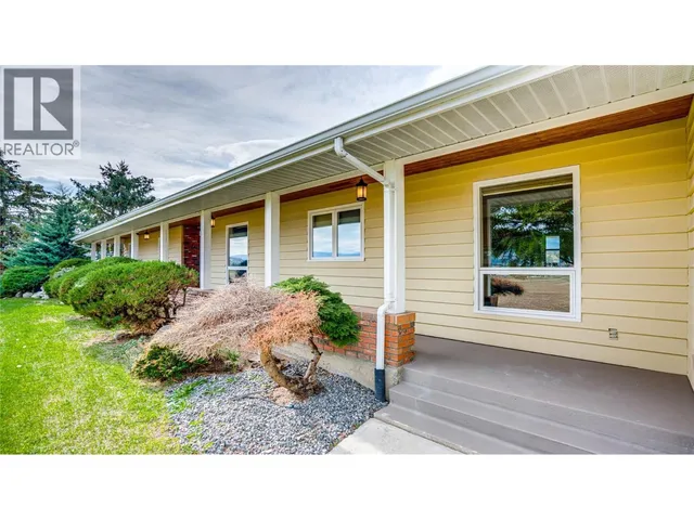 683 CLINTON ROAD, Spallumcheen 3