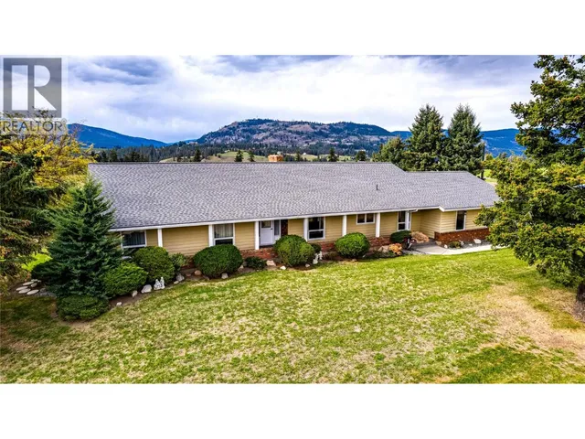 683 CLINTON ROAD, Spallumcheen 4