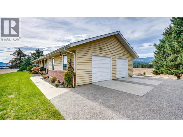 683 CLINTON ROAD, Spallumcheen 5