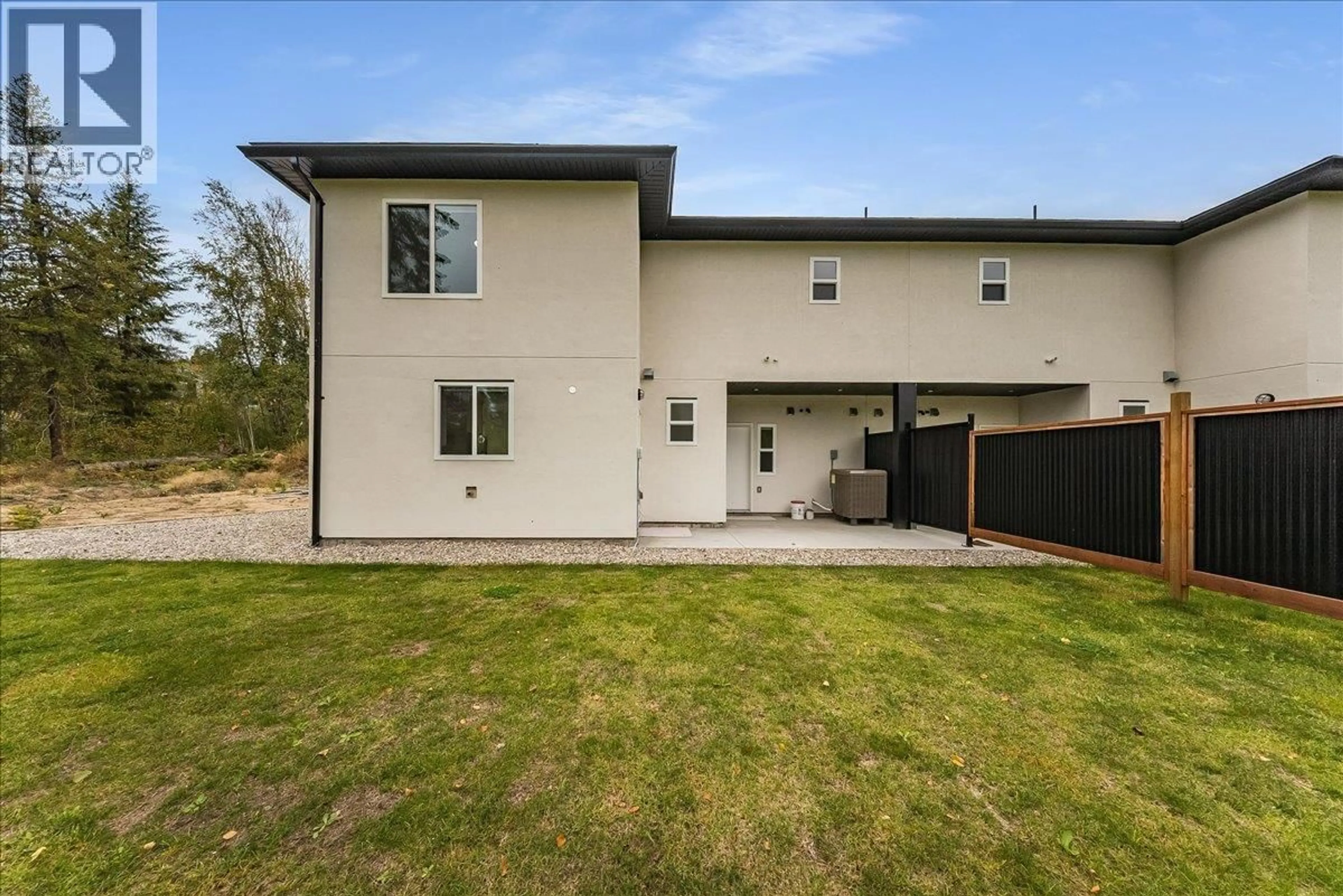 A pic from outside/outdoor area/front of a property/back of a property/a pic from drone, building for 3736 TOBA ROAD, Castlegar British Columbia V1N4Y3