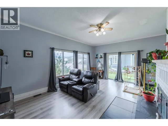 7503 HOWIS CRESCENT, Summerland 2