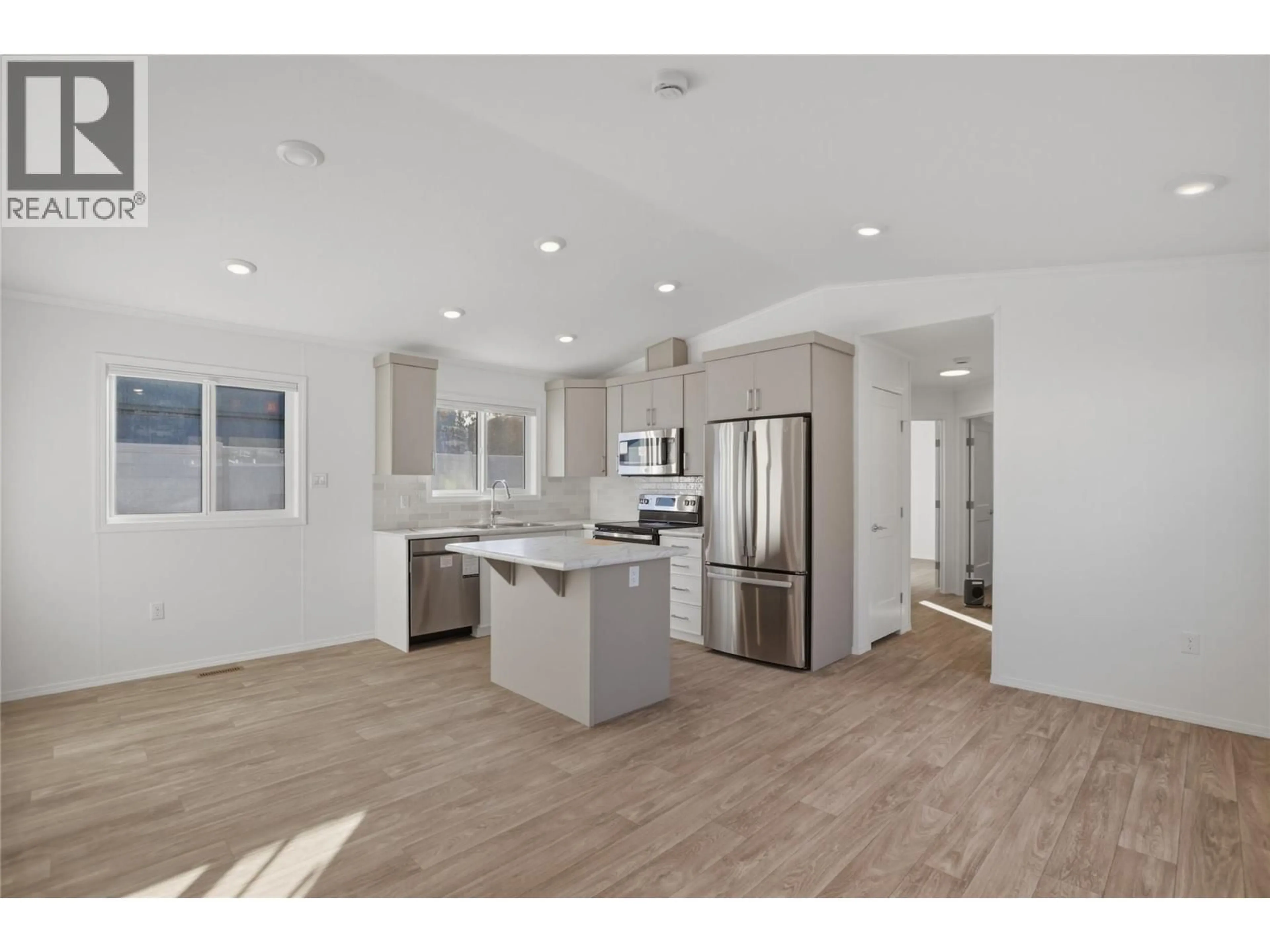 Open concept kitchen, unknown for 69 - 1375 ORD ROAD, Kamloops British Columbia V2B7V3