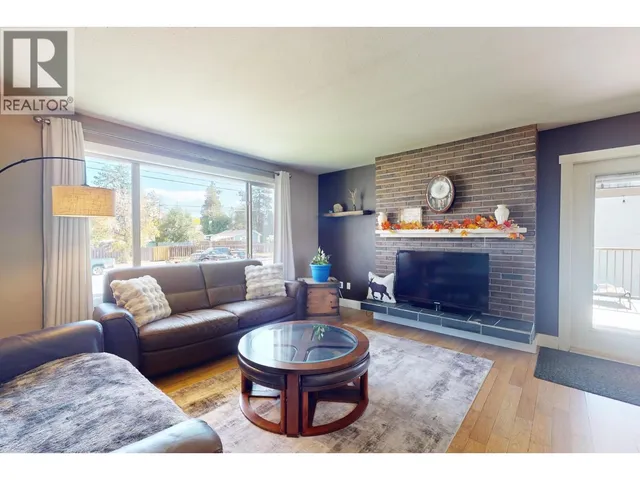 620 ZIPRICK ROAD, Kelowna 4