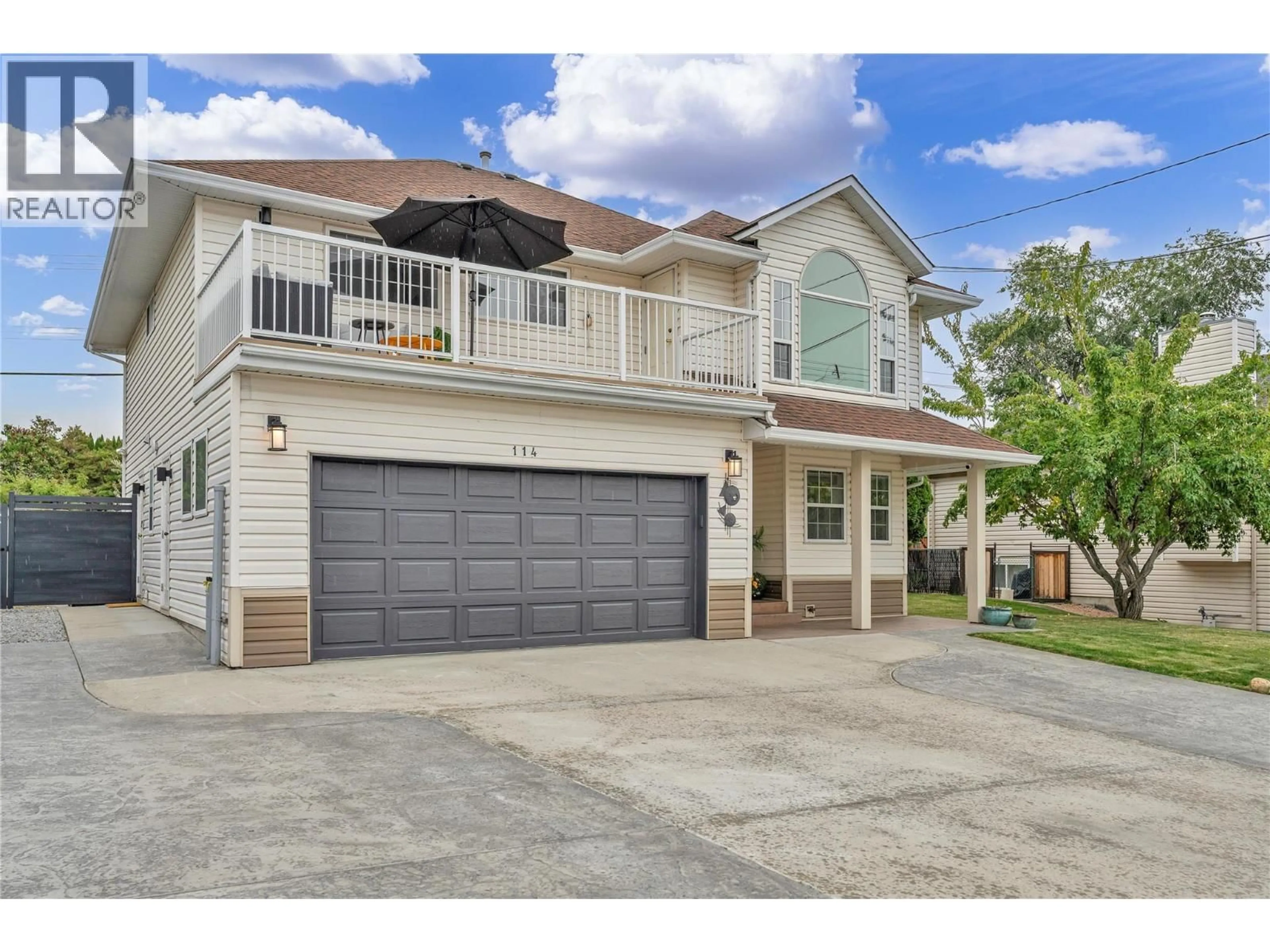 Home with vinyl exterior material, street for 114 VANCOUVER PLACE, Penticton British Columbia V2A1A7