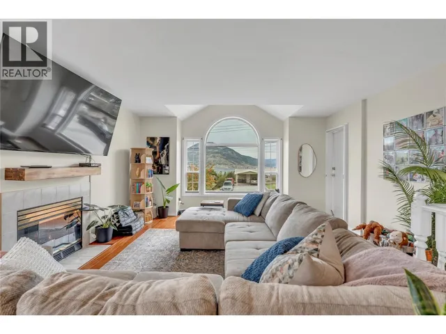 114 VANCOUVER PLACE, Penticton 5