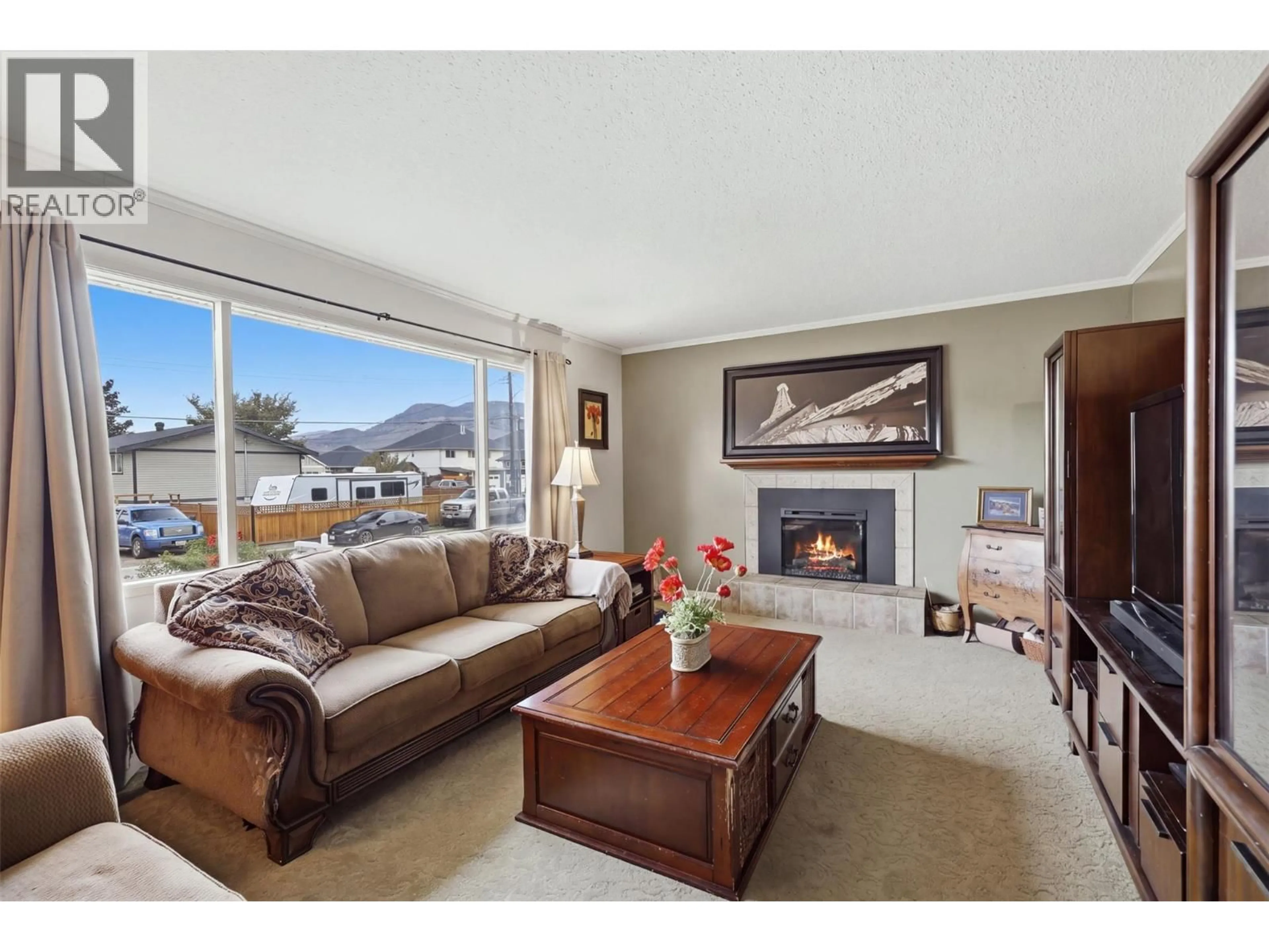 Living room with furniture, unknown for 723 MOODY PLACE, Kamloops British Columbia V2B8B1