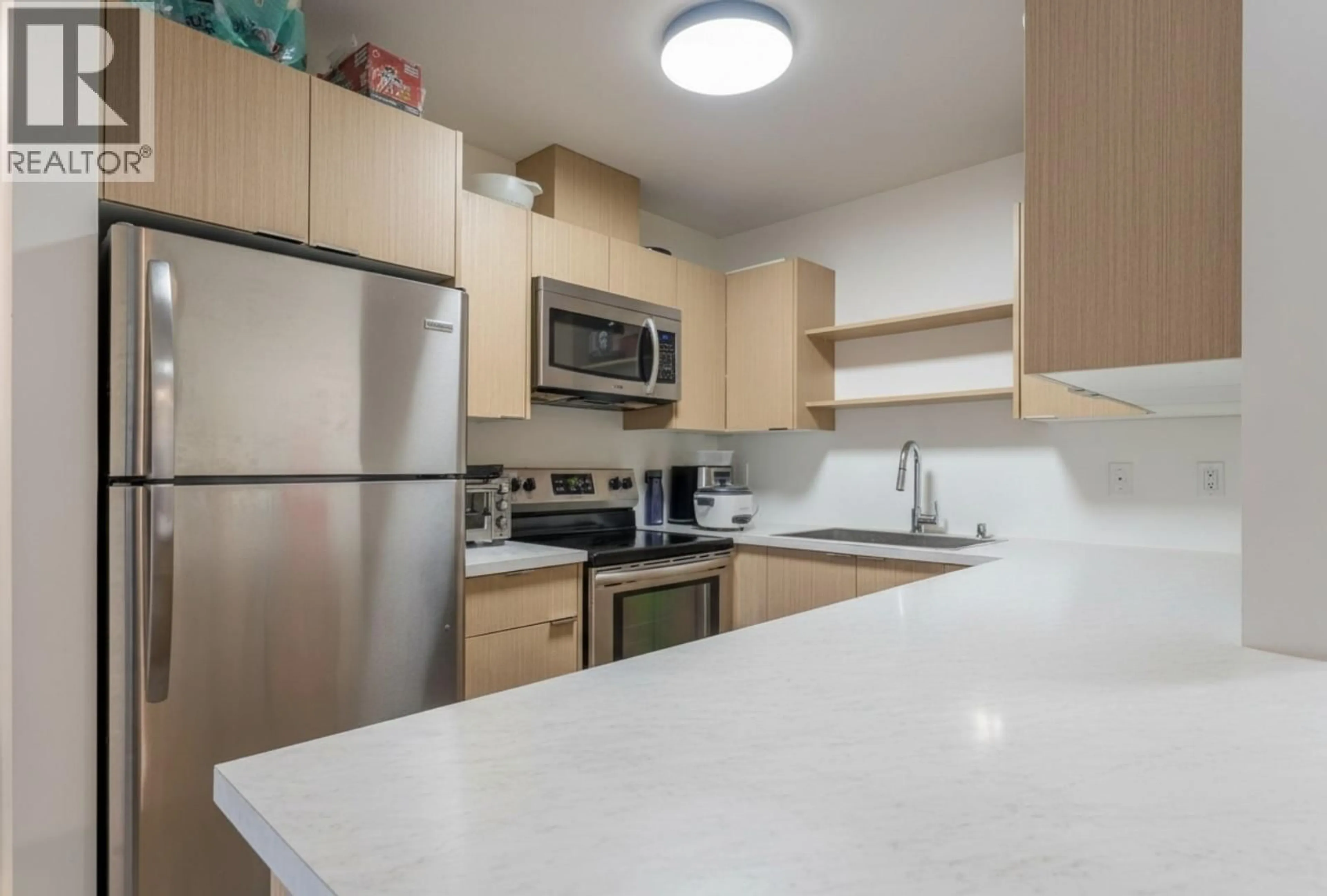 Standard kitchen, unknown for 413 - 3160 DE MONTREUIL COURT, Kelowna British Columbia V1W3W3