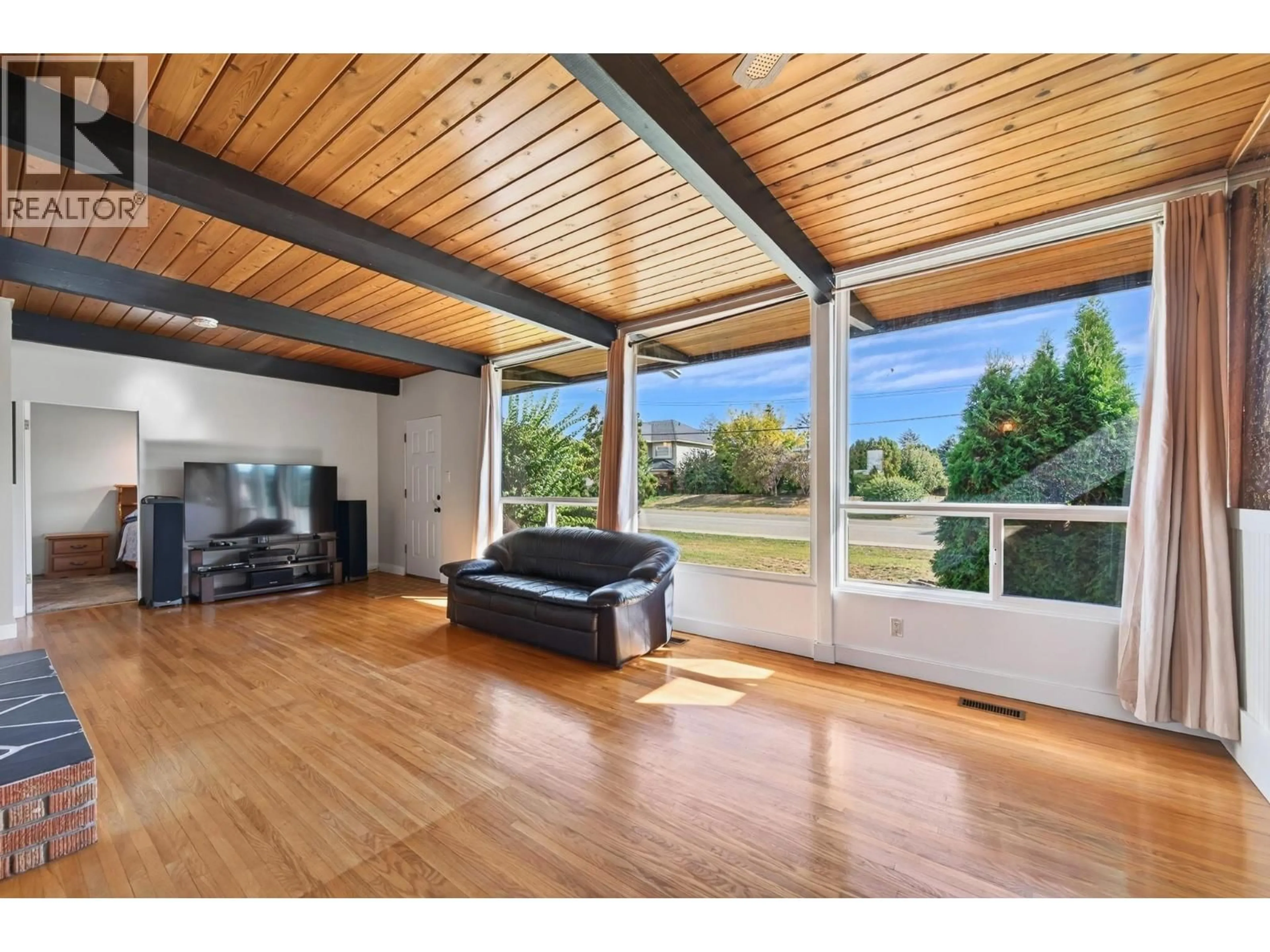 Unknown for 1020 SOUTHILL STREET, Kamloops British Columbia V2B5M3