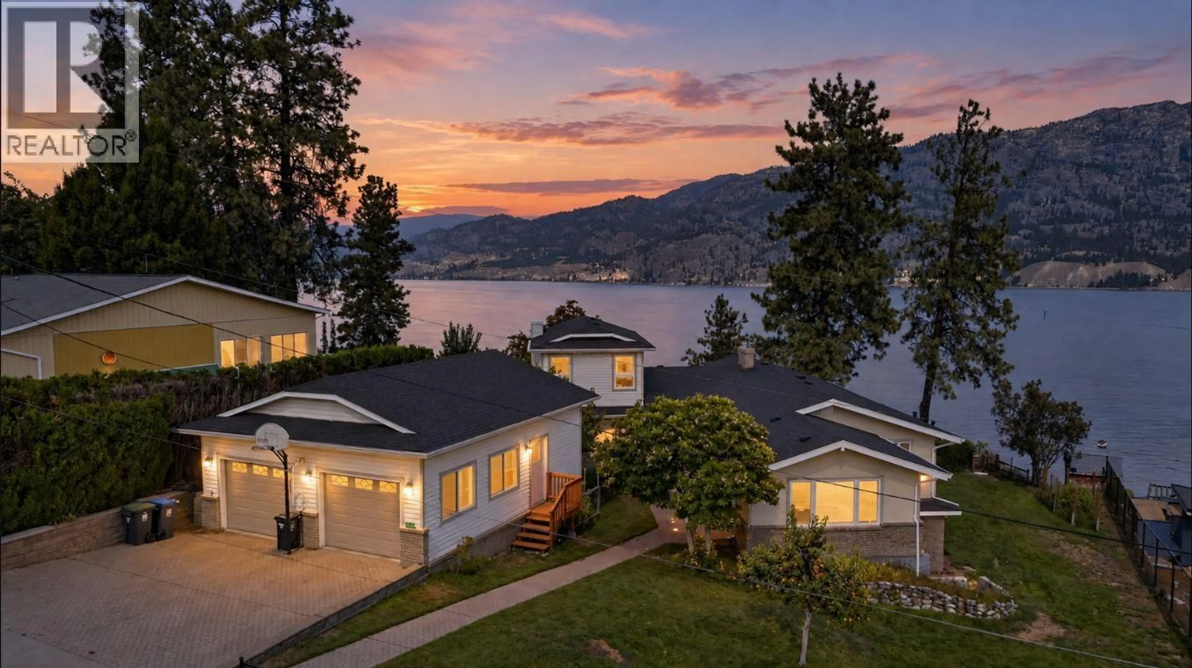 A pic from outside/outdoor area/front of a property/back of a property/a pic from drone, water/lake/river/ocean view for 131 CEDAR AVENUE, Kaleden British Columbia V0H1K0