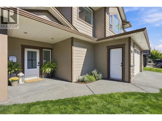 1765 FOXTAIL DRIVE, Kamloops 2