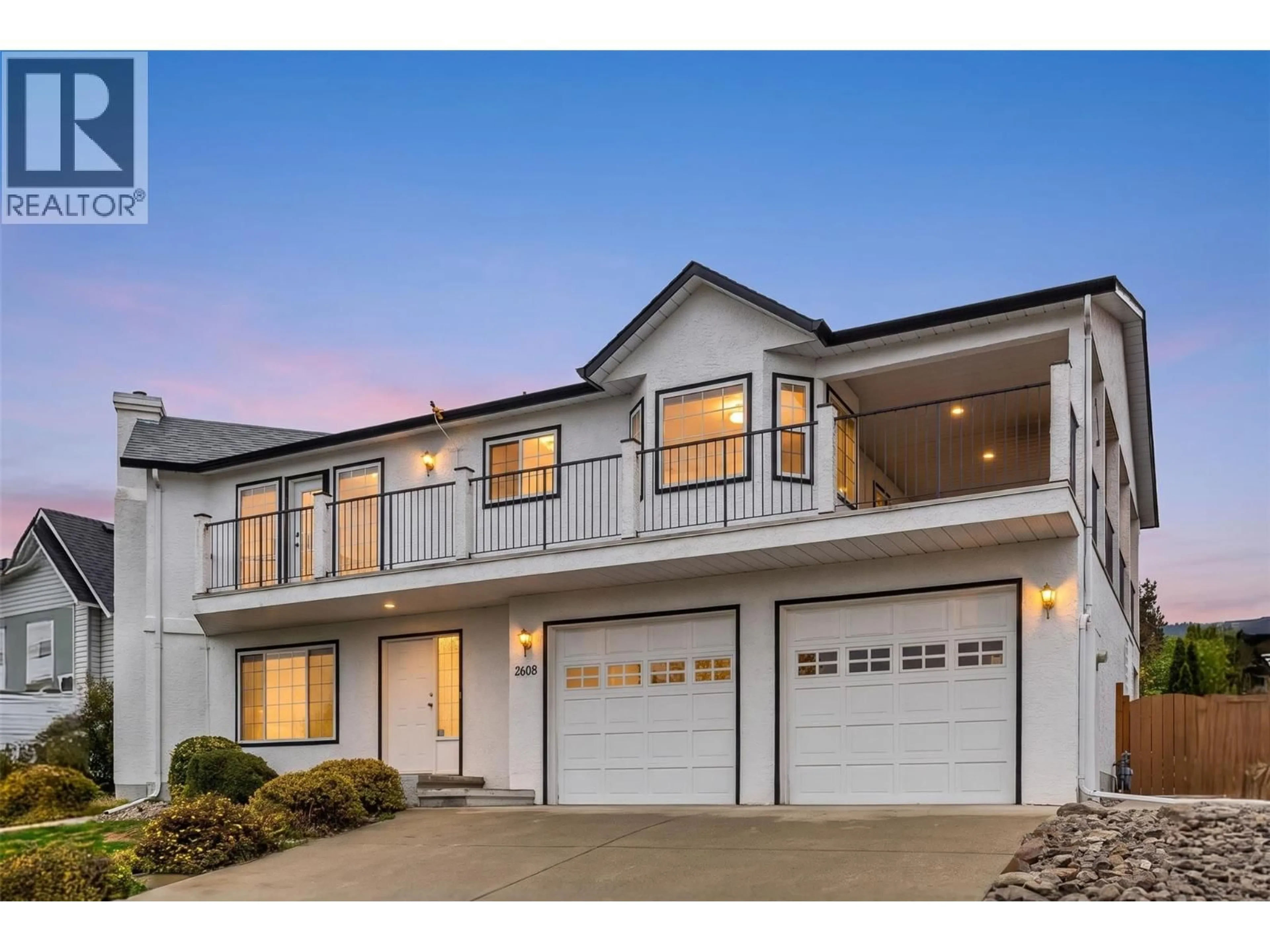 Home with vinyl exterior material, street for 3608 LEVER COURT, Peachland British Columbia V0H1X2