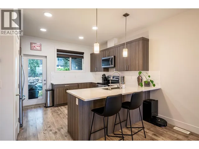 881 MT.IDA DRIVE, Vernon 5
