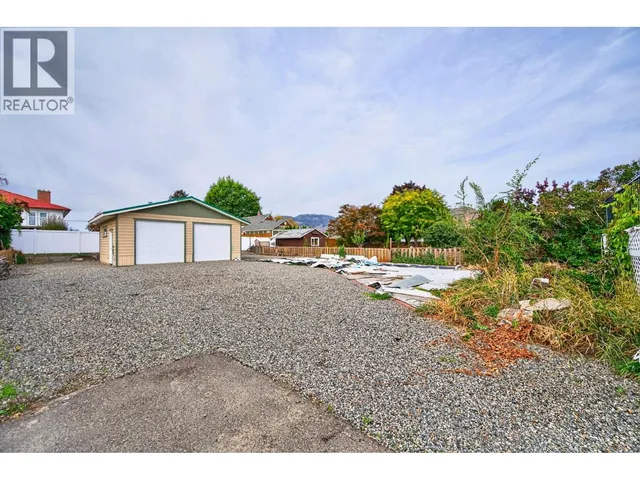 828 MCBRIDE STREET, Kamloops 2