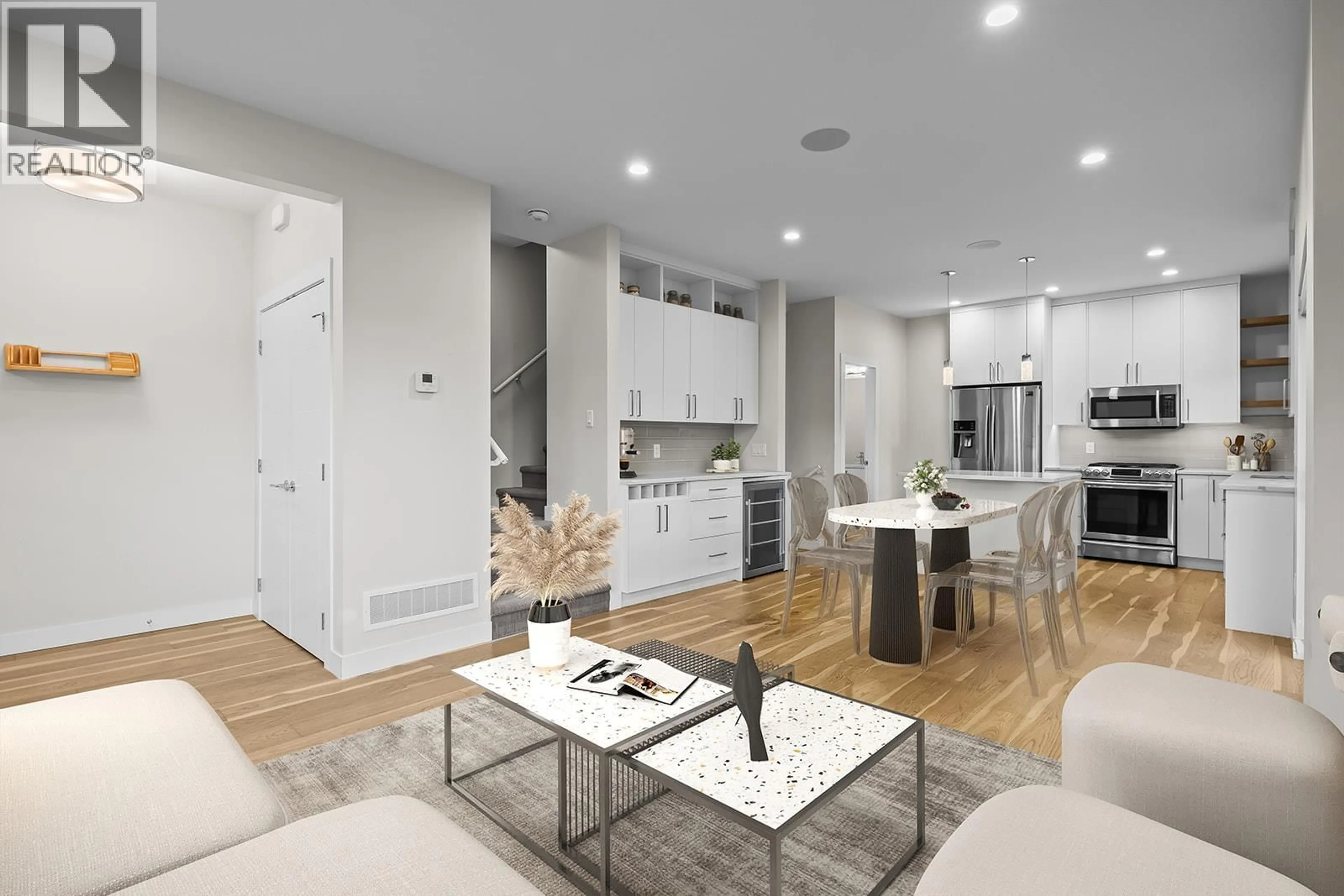 Open concept kitchen, unknown for 813 ROSE AVENUE, Kelowna British Columbia V1Y5K3