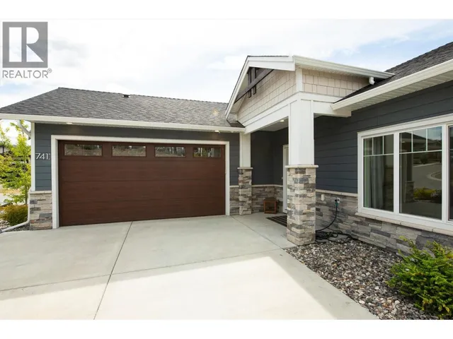 741 YORKVILLE STREET, Kelowna 2