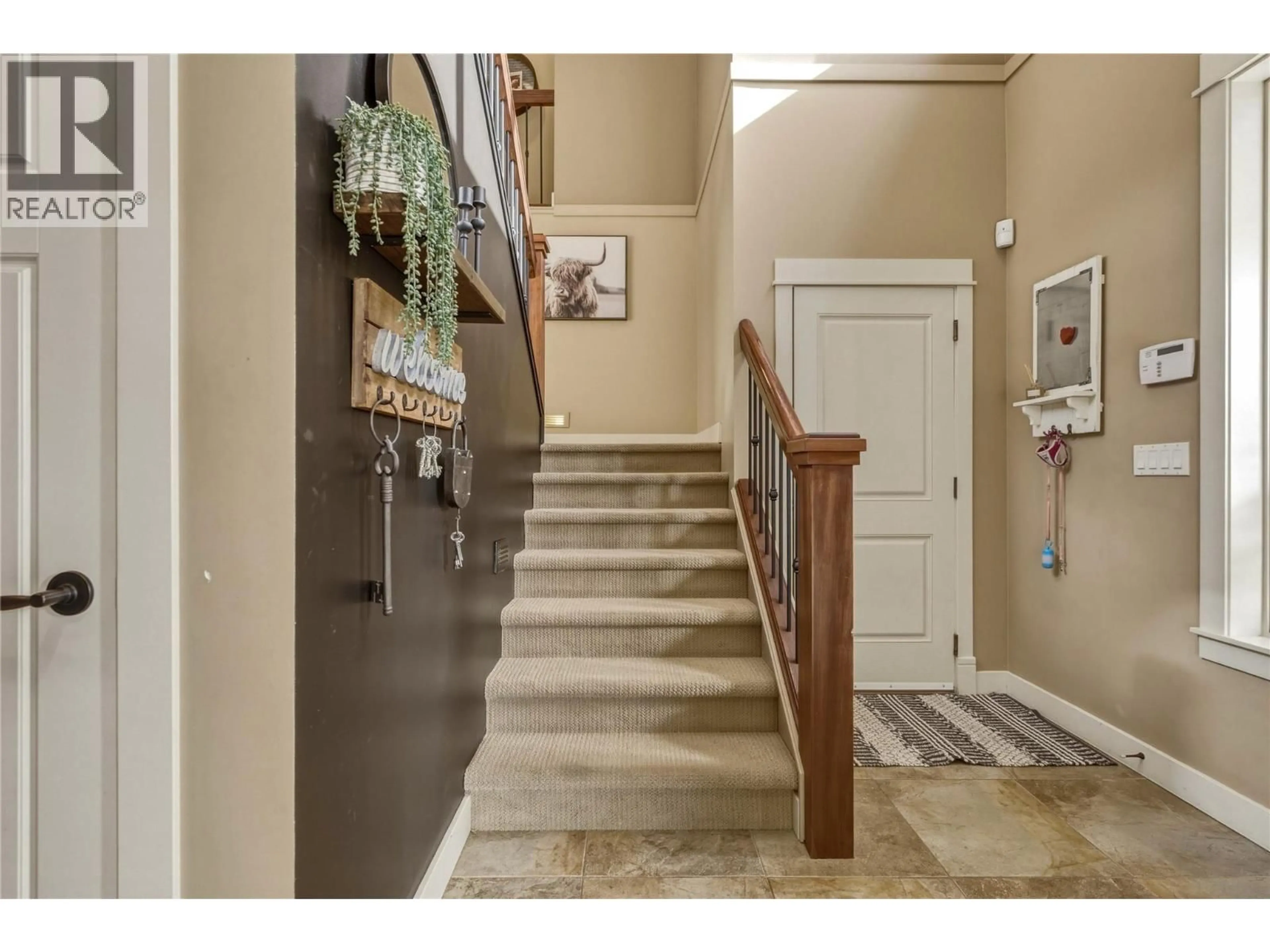 Indoor entryway for 547 MT. TANNER PLACE, Coldstream British Columbia V1B4B4