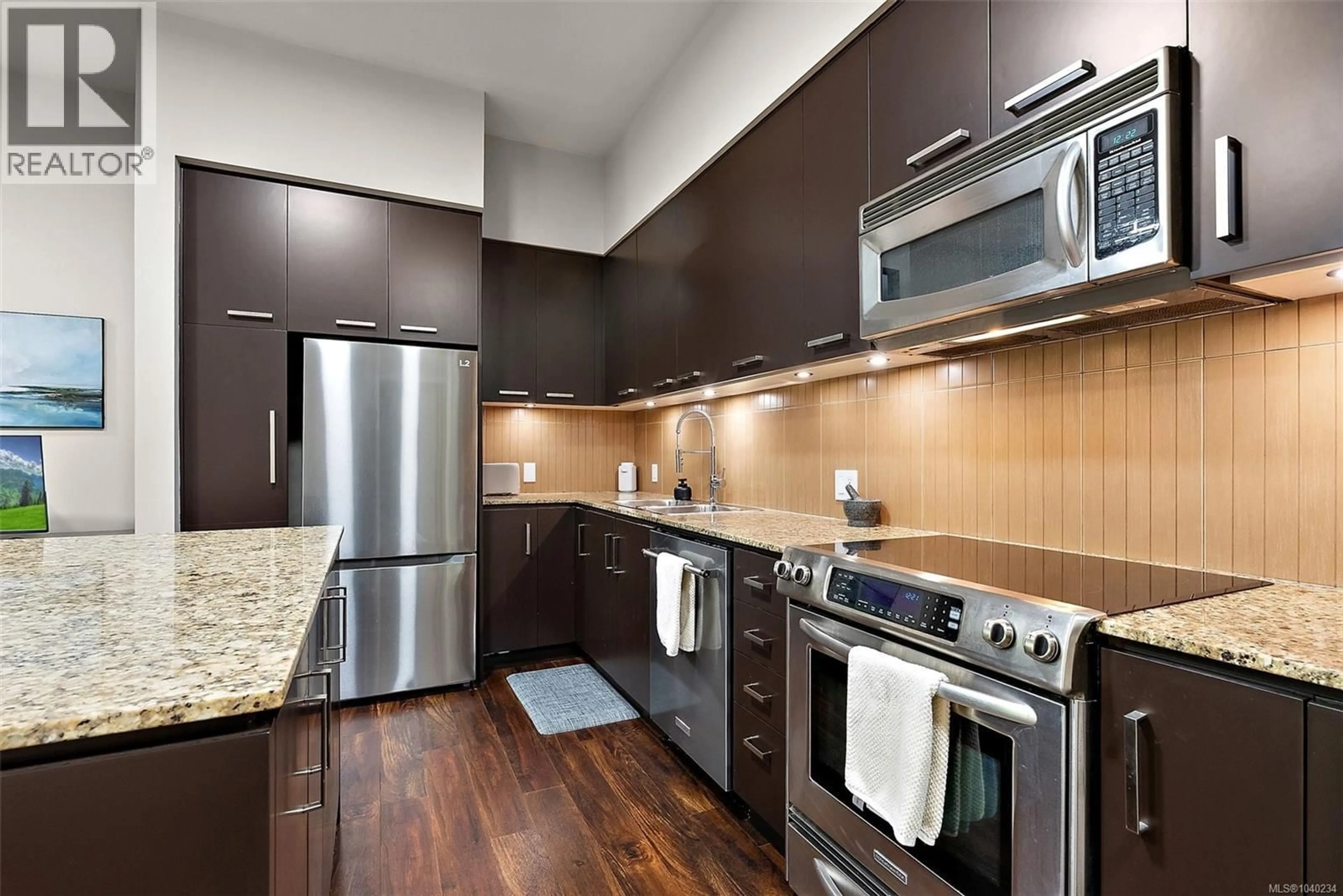 Standard kitchen, unknown for 120 - 1375 BEAR MOUNTAIN PARKWAY, Langford British Columbia V9B0C9