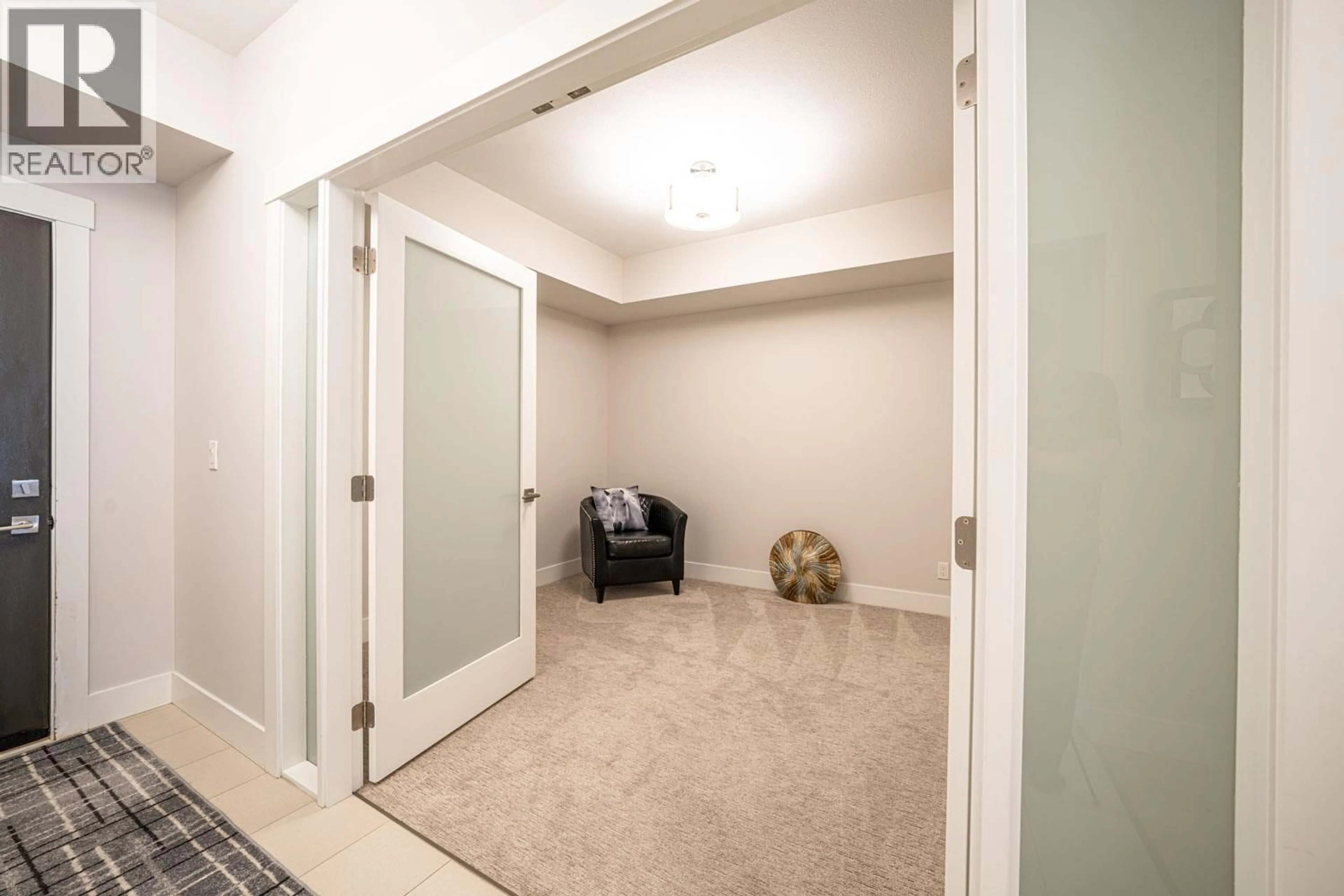 Indoor entryway for 28 - 2161 UPPER SUNDANCE DRIVE, West Kelowna British Columbia V4T3M9