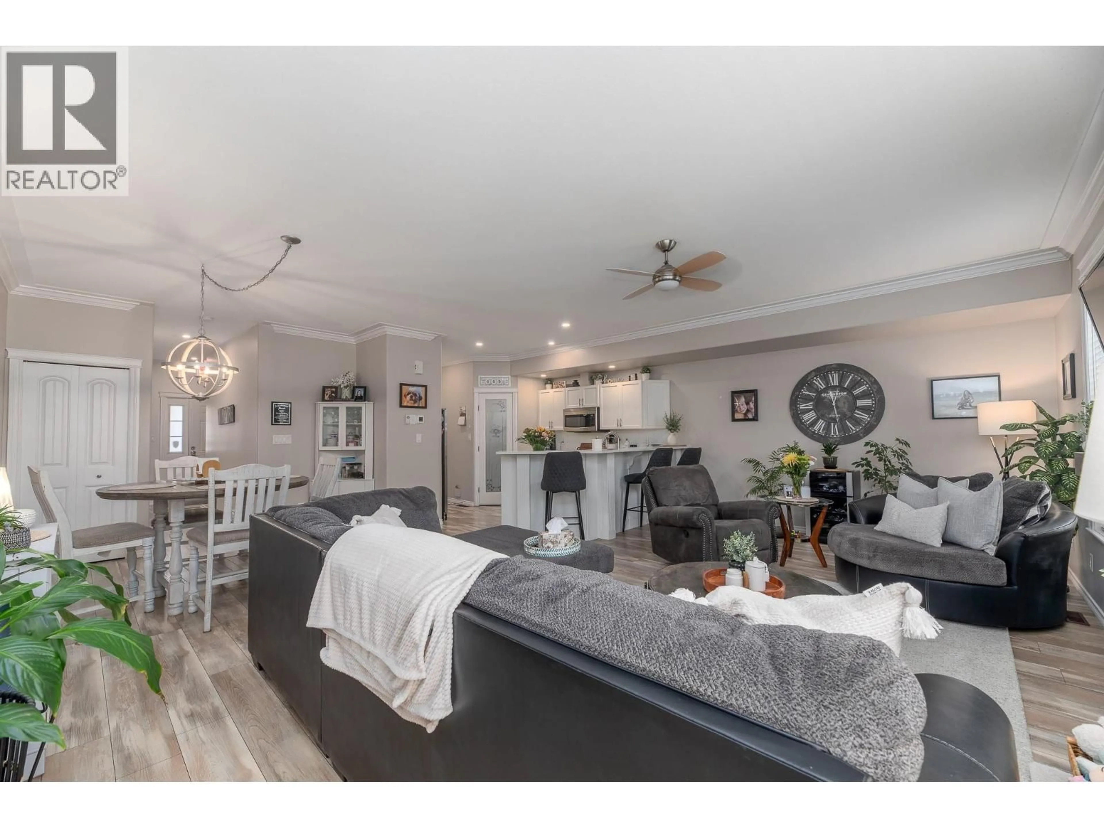 Living room with furniture, unknown for 106 - 1742 FAIRFORD DRIVE, Penticton British Columbia V2A6C8