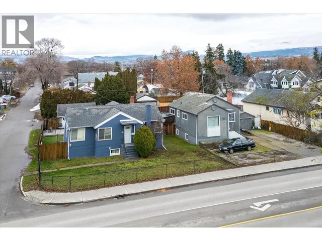 2415 PANDOSY STREET, Kelowna 5