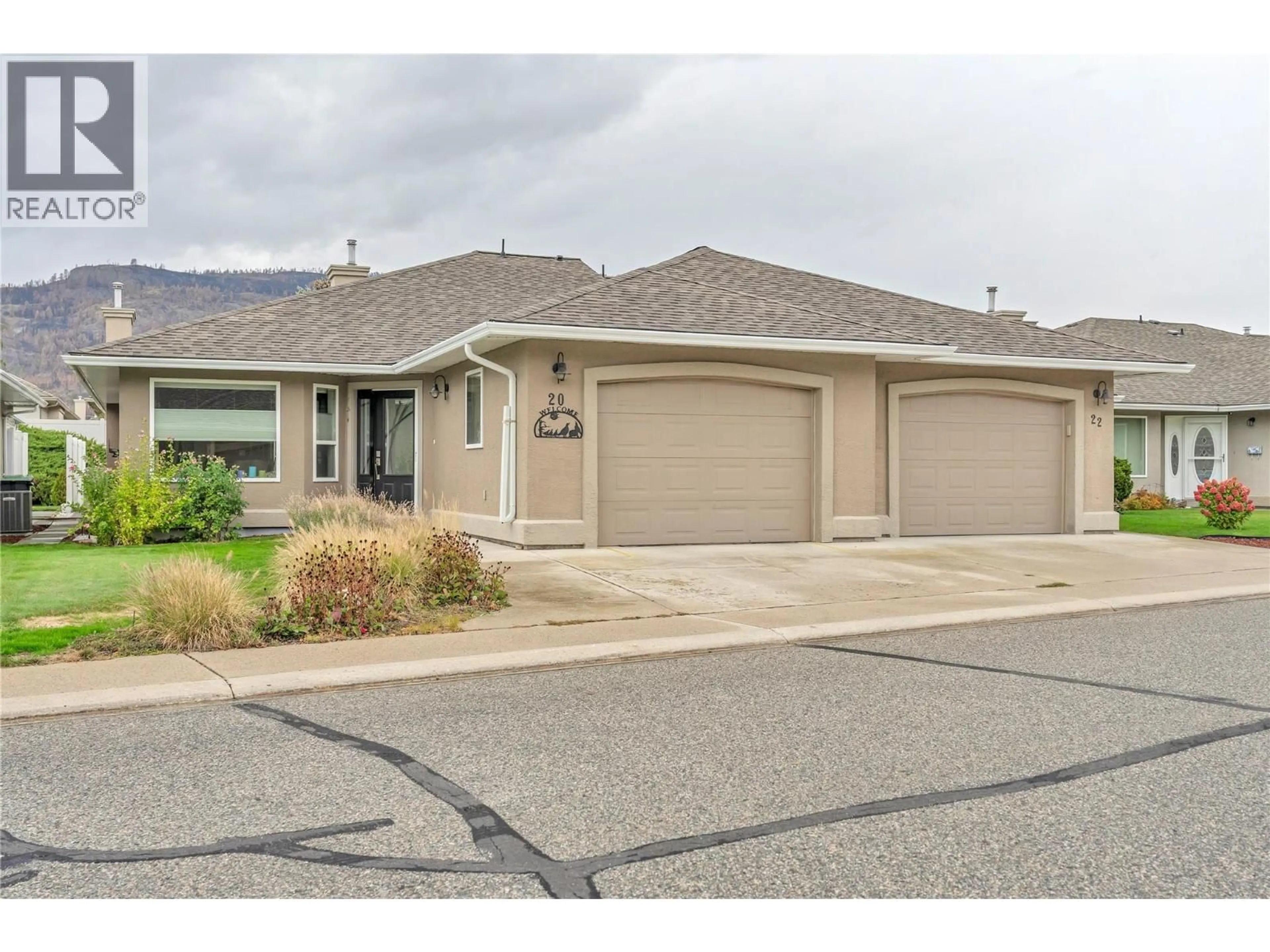 Home with vinyl exterior material, street for 20 - 9600 TURNER STREET, Summerland British Columbia V0H1Z5