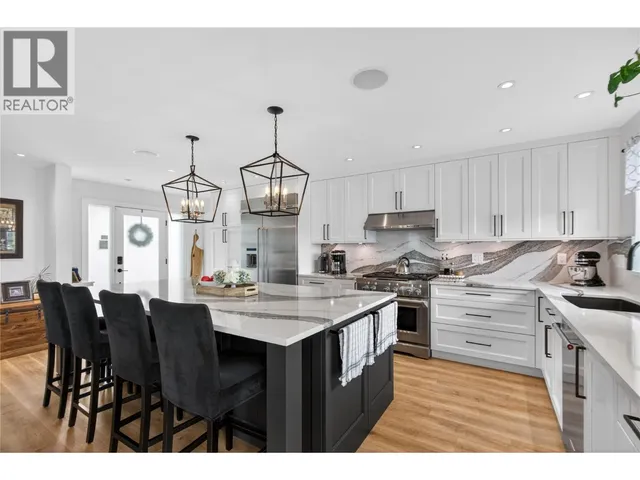 1070 MACCLEAVE AVENUE, Penticton 2