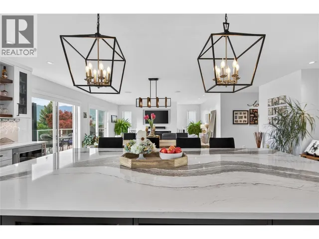 1070 MACCLEAVE AVENUE, Penticton 5
