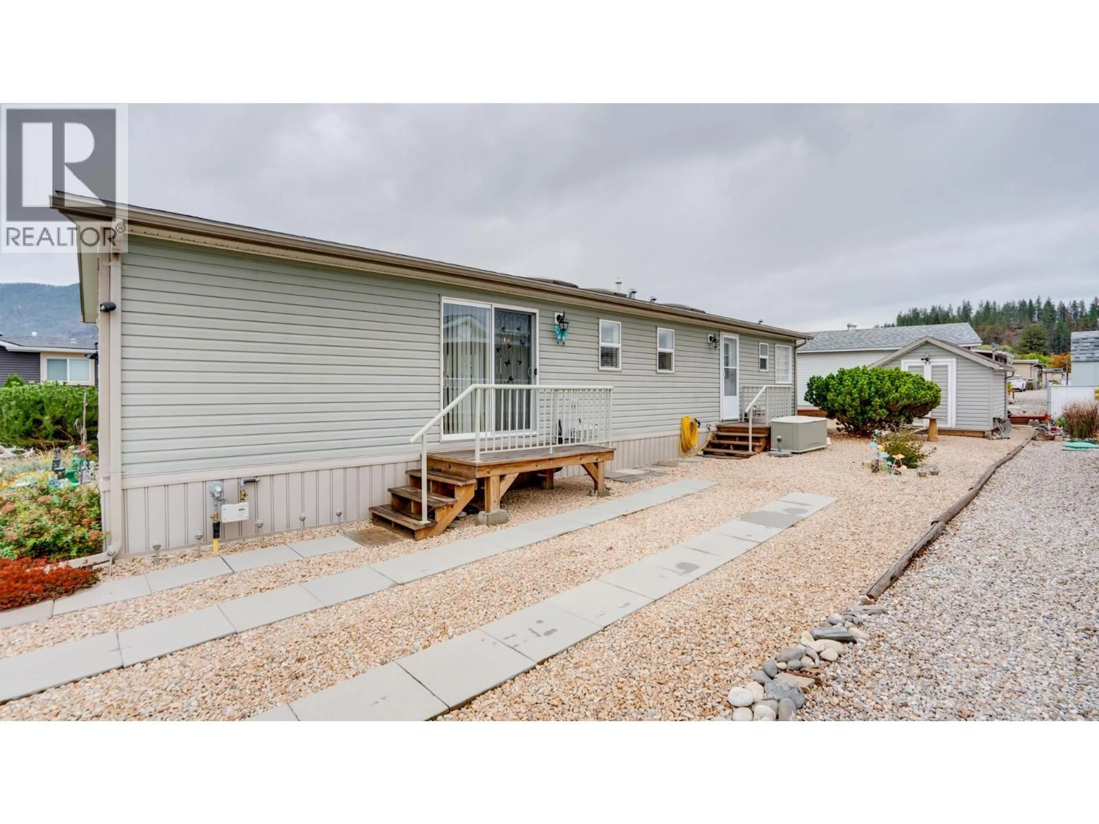 Patio, water/lake/river/ocean view for 15 - 12560 WESTSIDE ROAD, Vernon British Columbia V1H1S9
