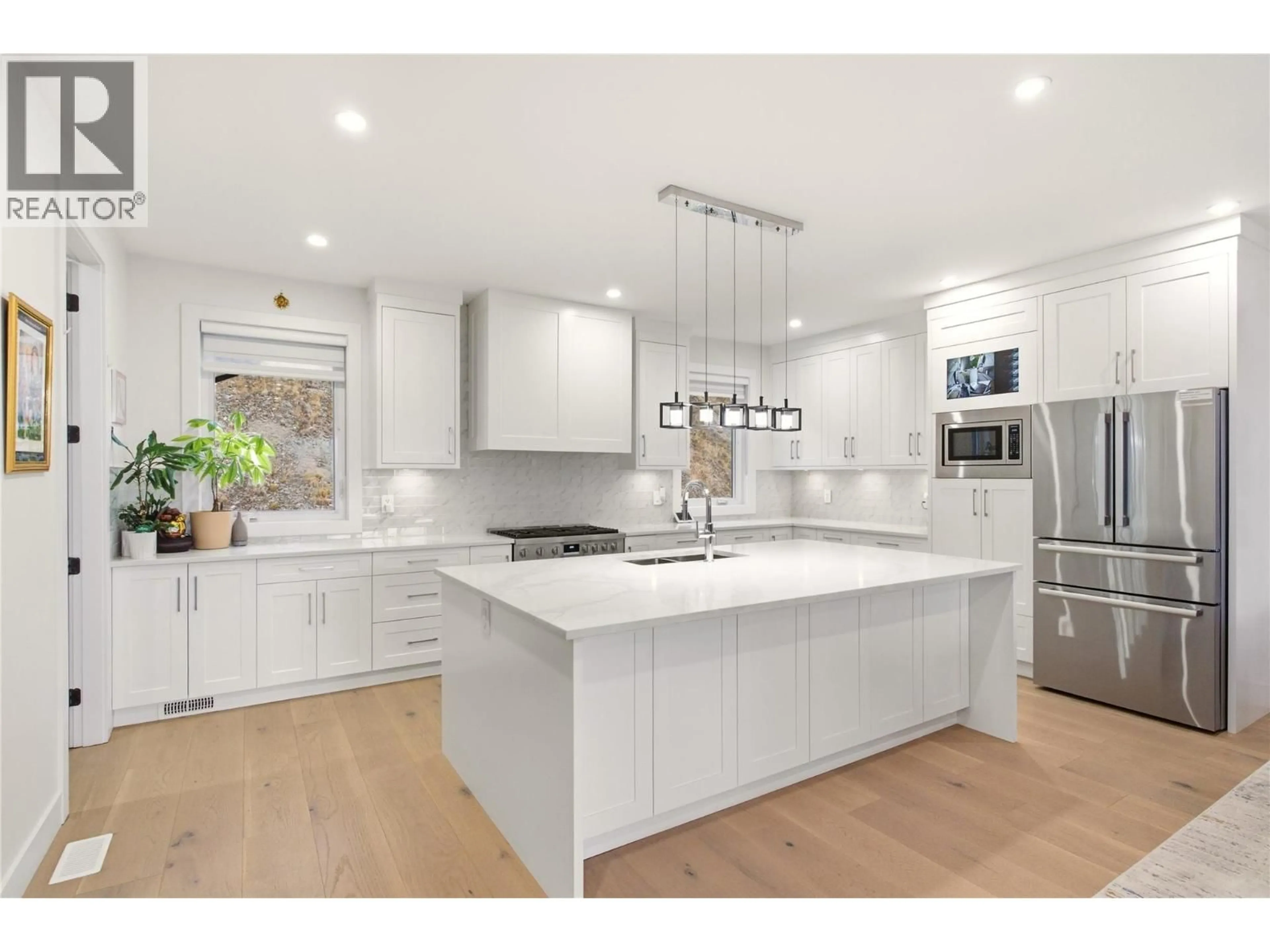 Open concept kitchen, unknown for 647 DEANS DRIVE, Kelowna British Columbia V1P1A1