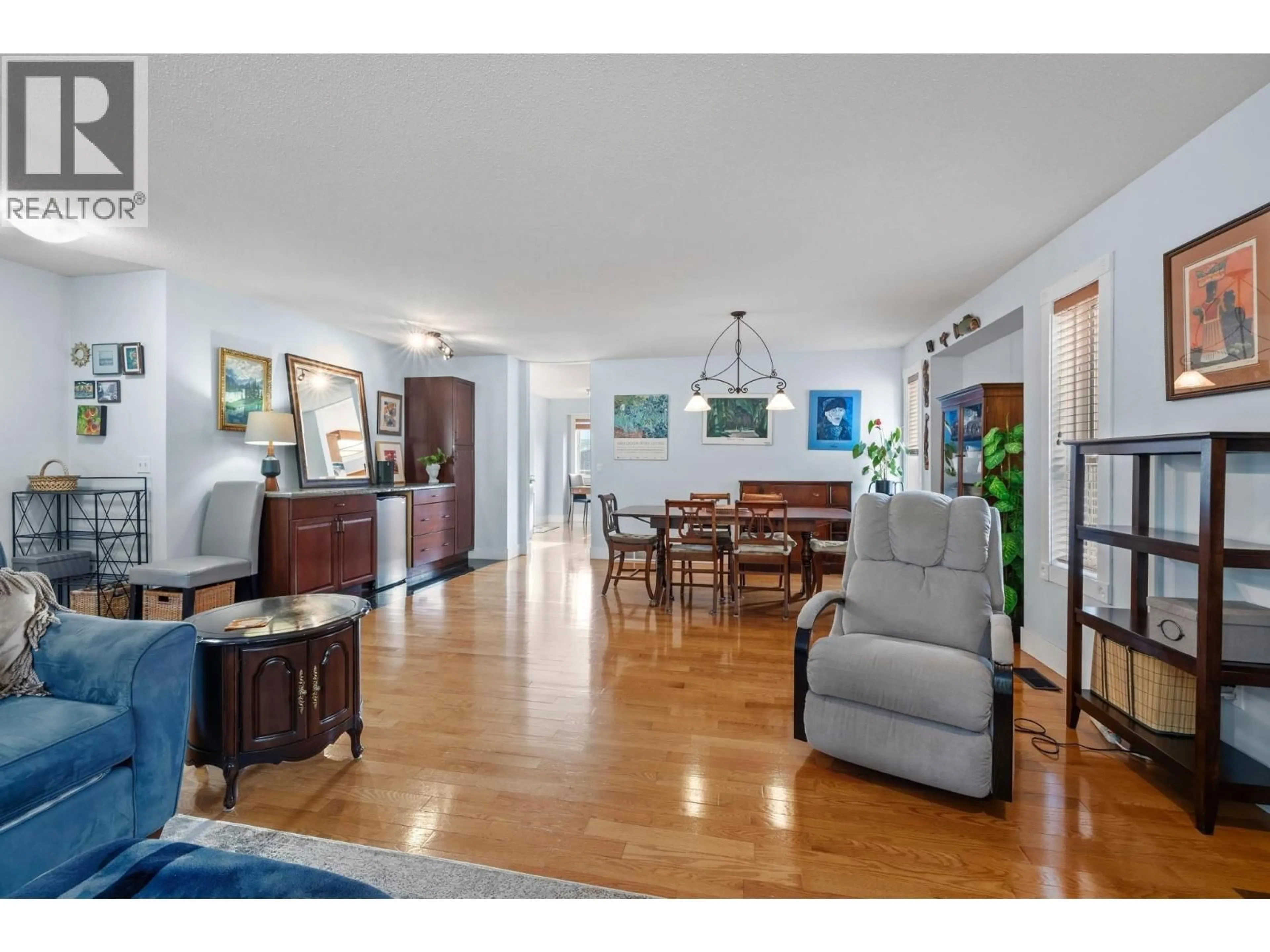 Unknown for 479 GLEN PINE COURT, Kelowna British Columbia V1V1R3