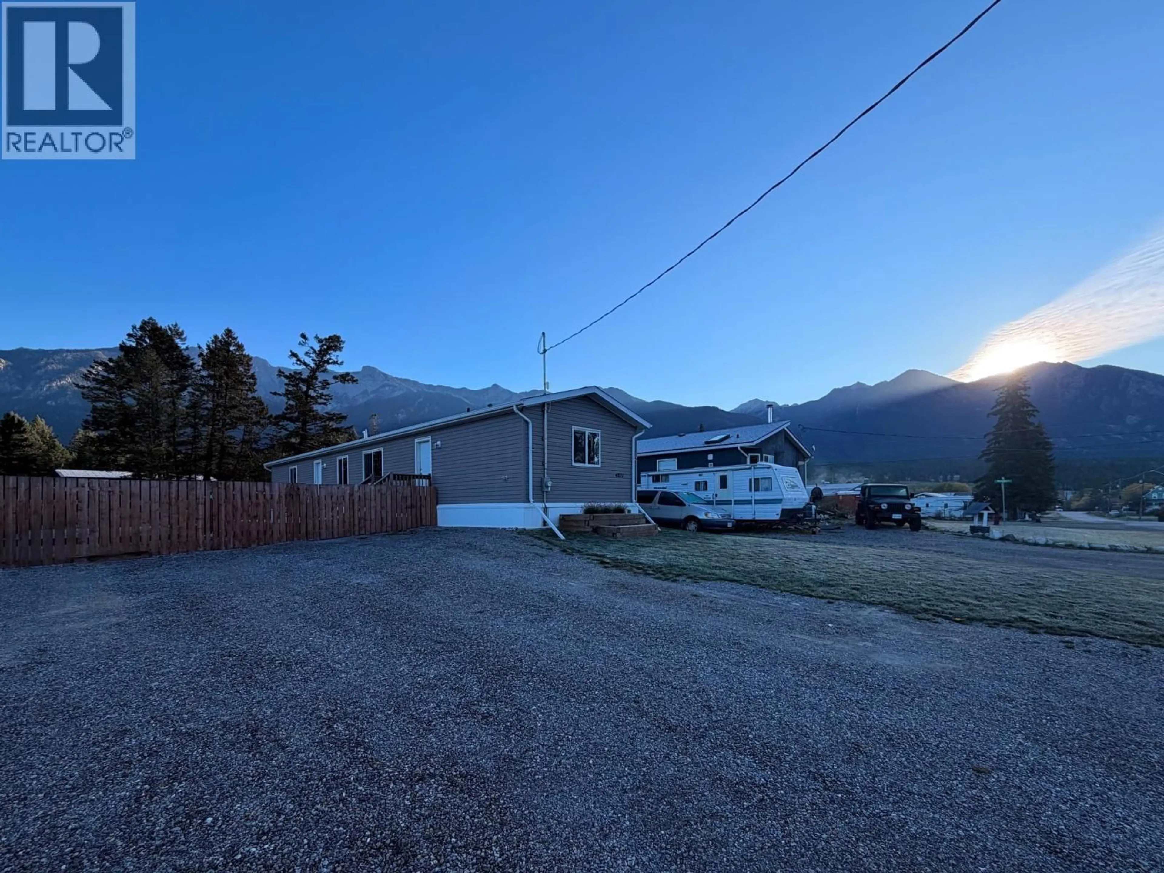 A pic from outside/outdoor area/front of a property/back of a property/a pic from drone, mountain view for 4821 CRESCENTWOOD DRIVE, Edgewater British Columbia V0A1E0