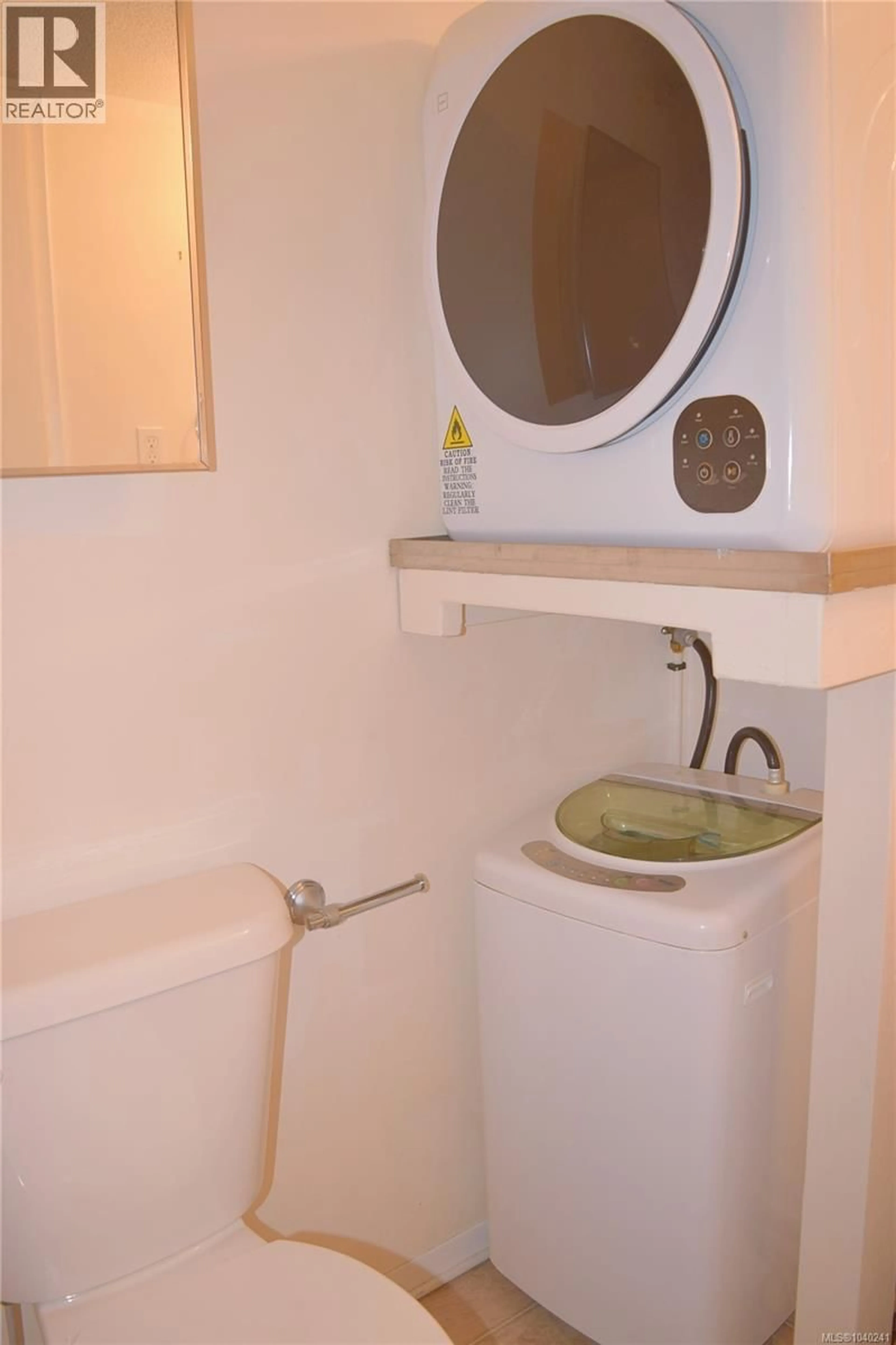 Standard bathroom, unknown for 101 - 1870 MCKENZIE AVENUE, Saanich British Columbia V8N4X3