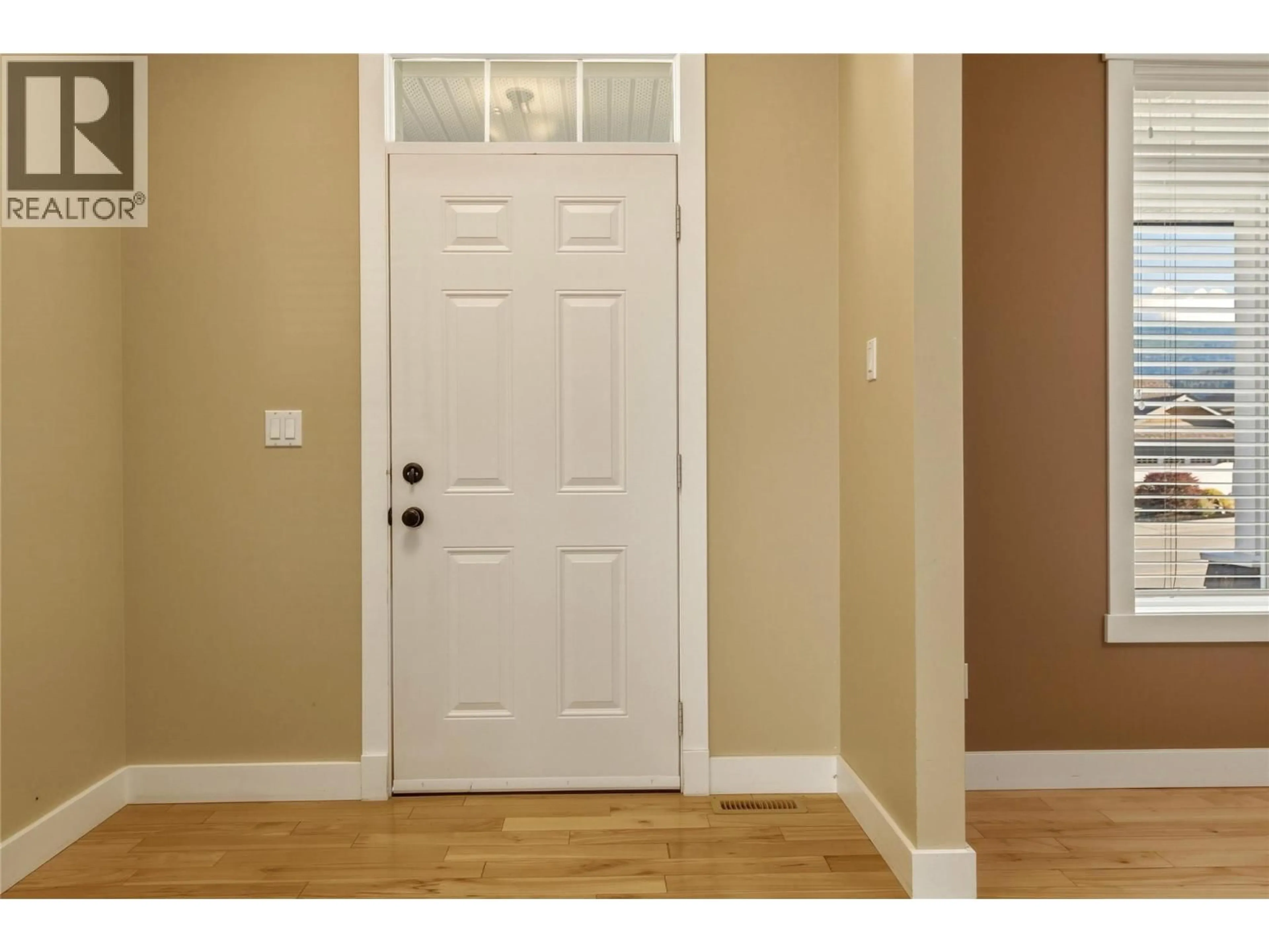 Indoor entryway for 479 MIDDLETON WAY OTHER, Coldstream British Columbia V1B3Z7
