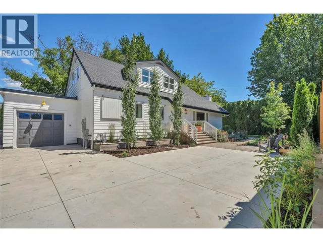 6611 NIXON ROAD, Summerland 2