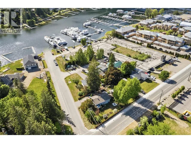 606 RIVERSIDE AVENUE, Sicamous 2