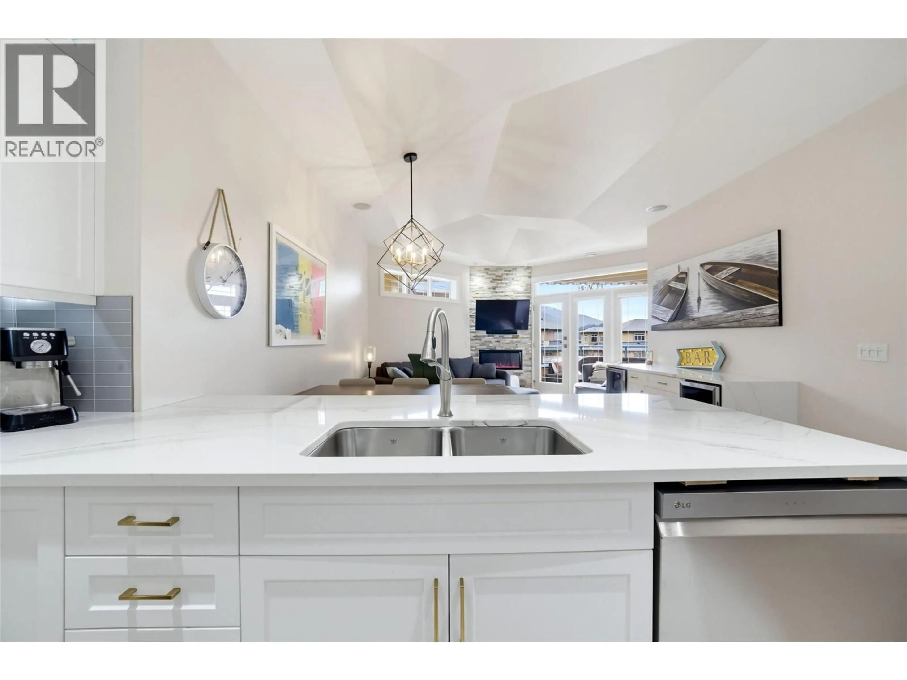 Open concept kitchen, ceramic/tile floor for 28 - 714 RIVERSIDE AVENUE, Sicamous British Columbia V0E2V1