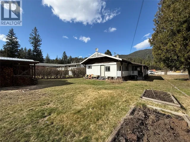 1021 GARDEN ROAD, South Slocan 5