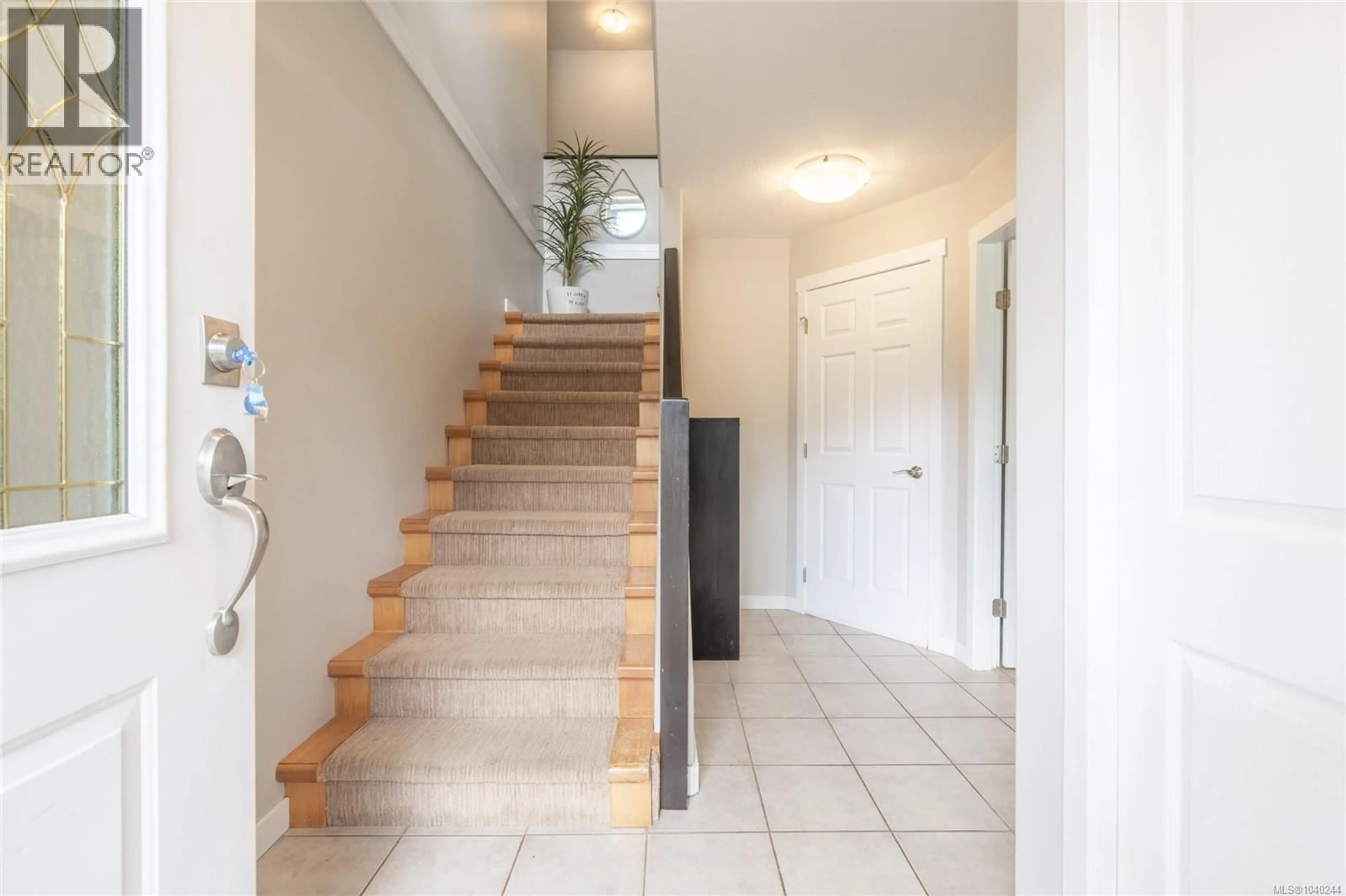 Indoor entryway for 5039 BULLRUSH PLACE, Nanaimo British Columbia V9T6K7