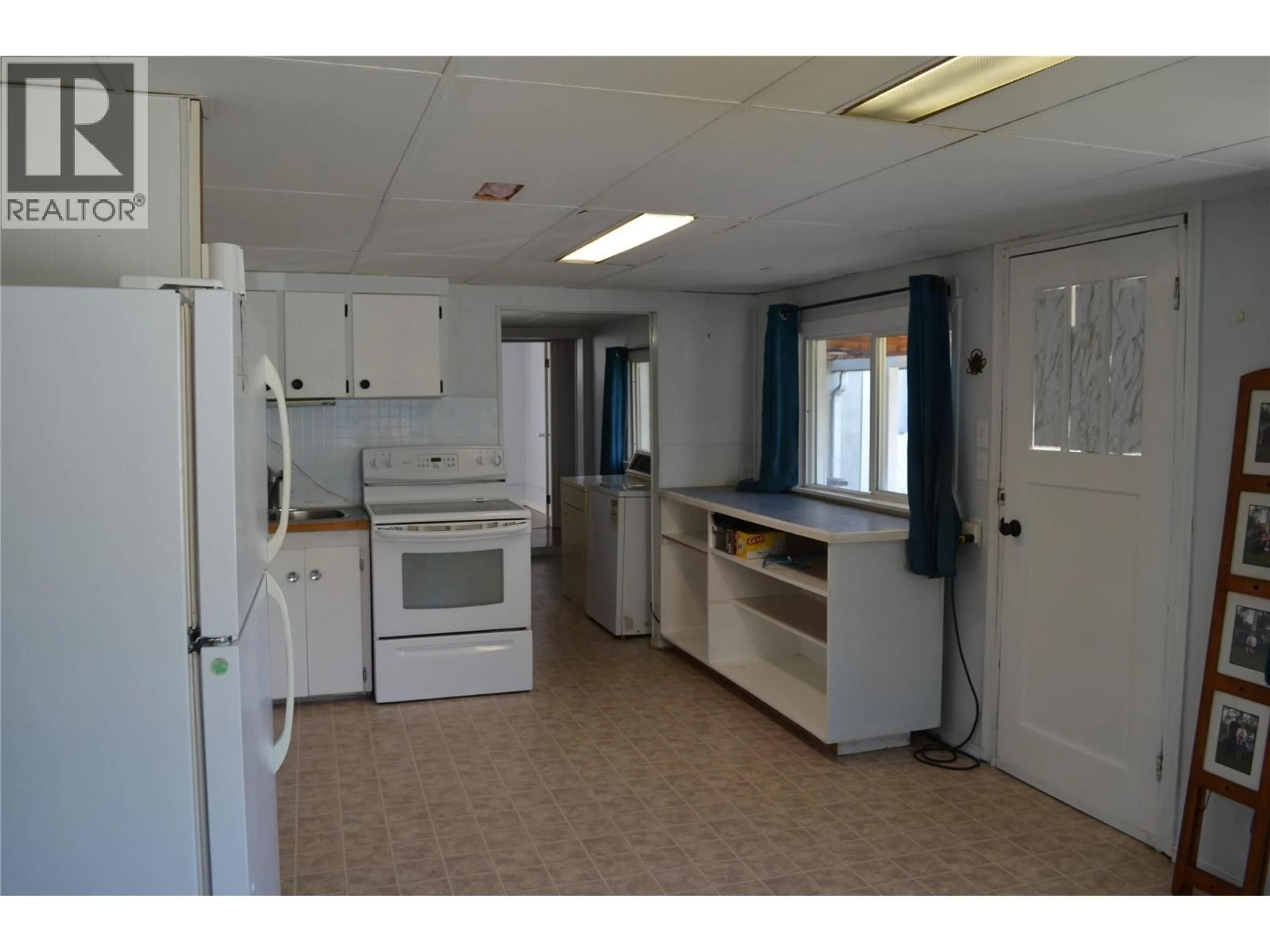 Standard kitchen, unknown for 310 BANCROFT STREET, Ashcroft British Columbia V0K1A0